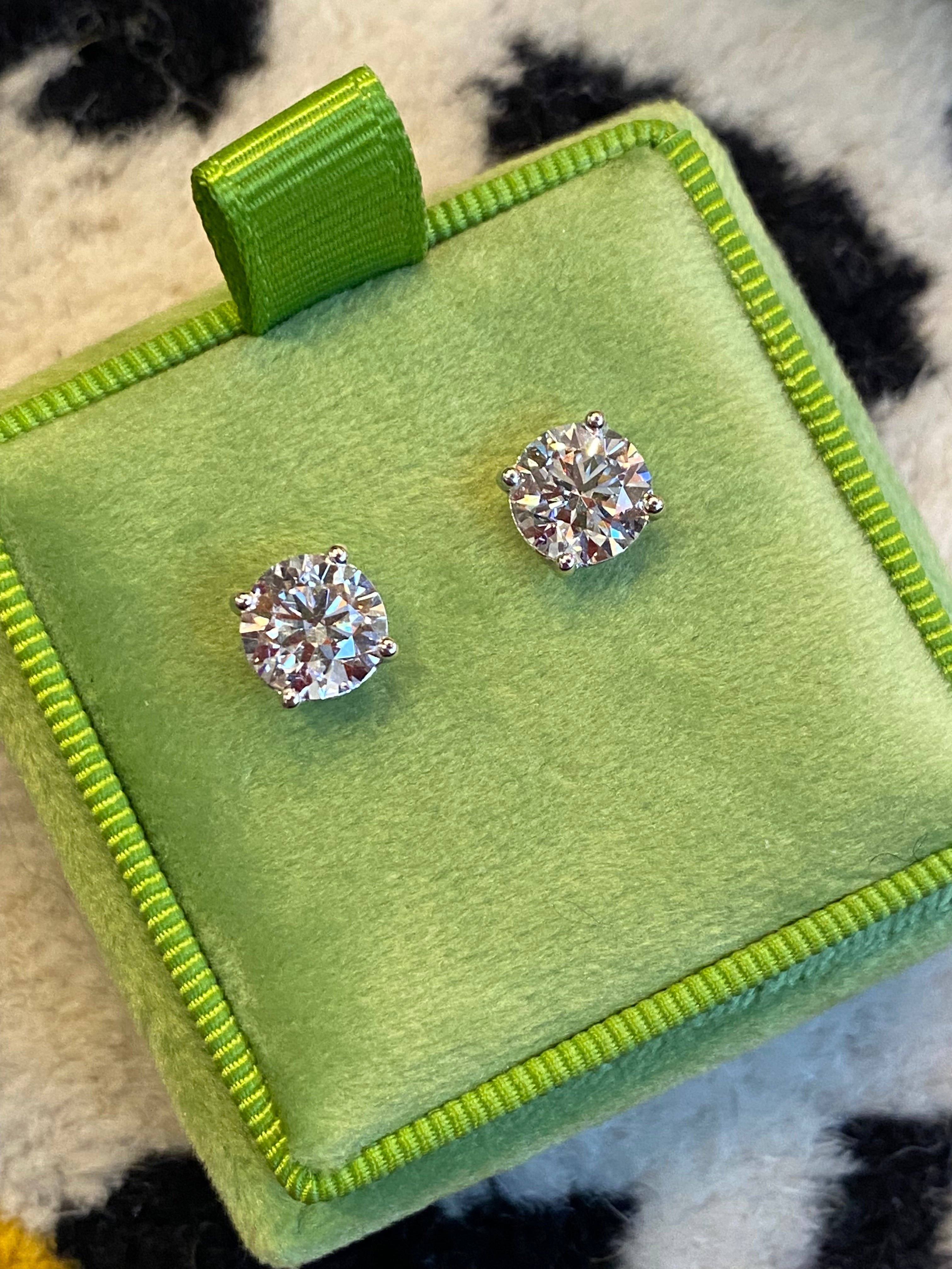 3.00ctw Round Brilliant Lab Grown Diamond Stud Earrings in 9ct White / Yellow Gold, F/G Colour / VS Clarity