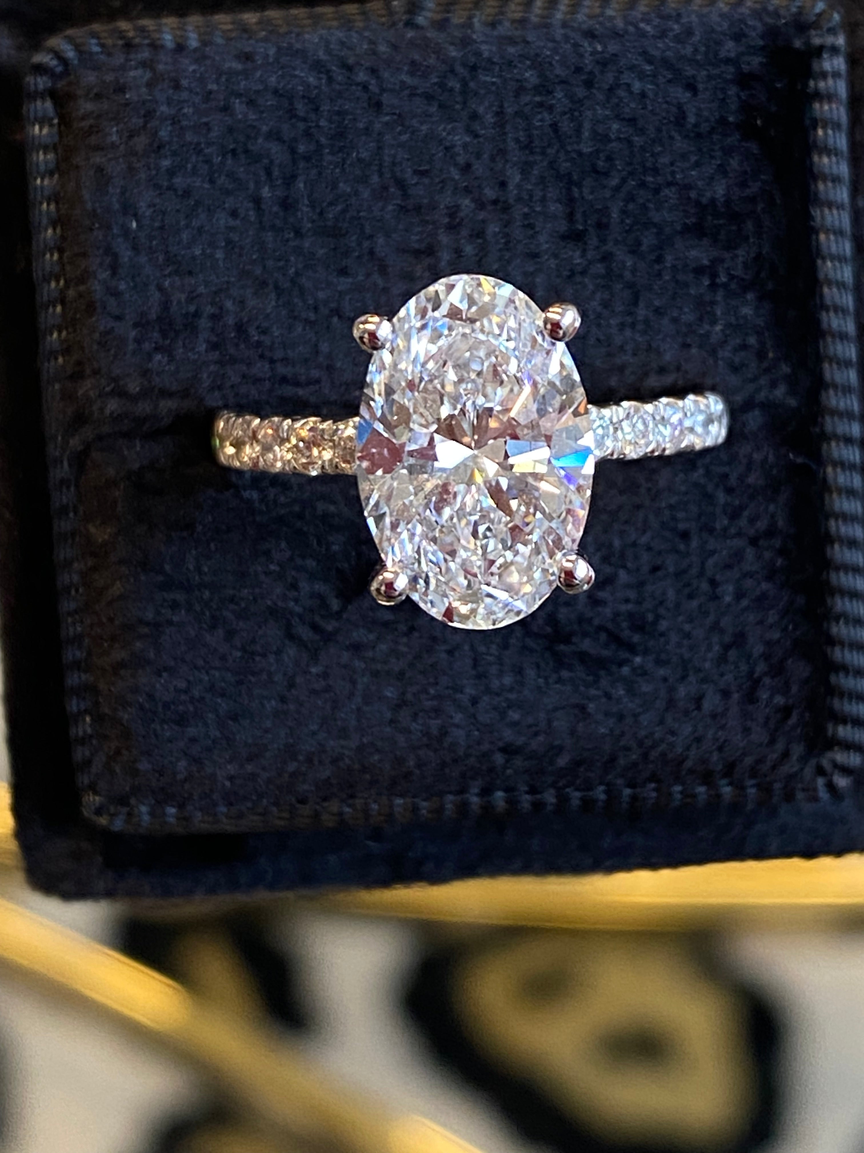 3.87 CTW Oval Cut D Colour VS2 Lab Diamond Solitaire Ring in Platinum