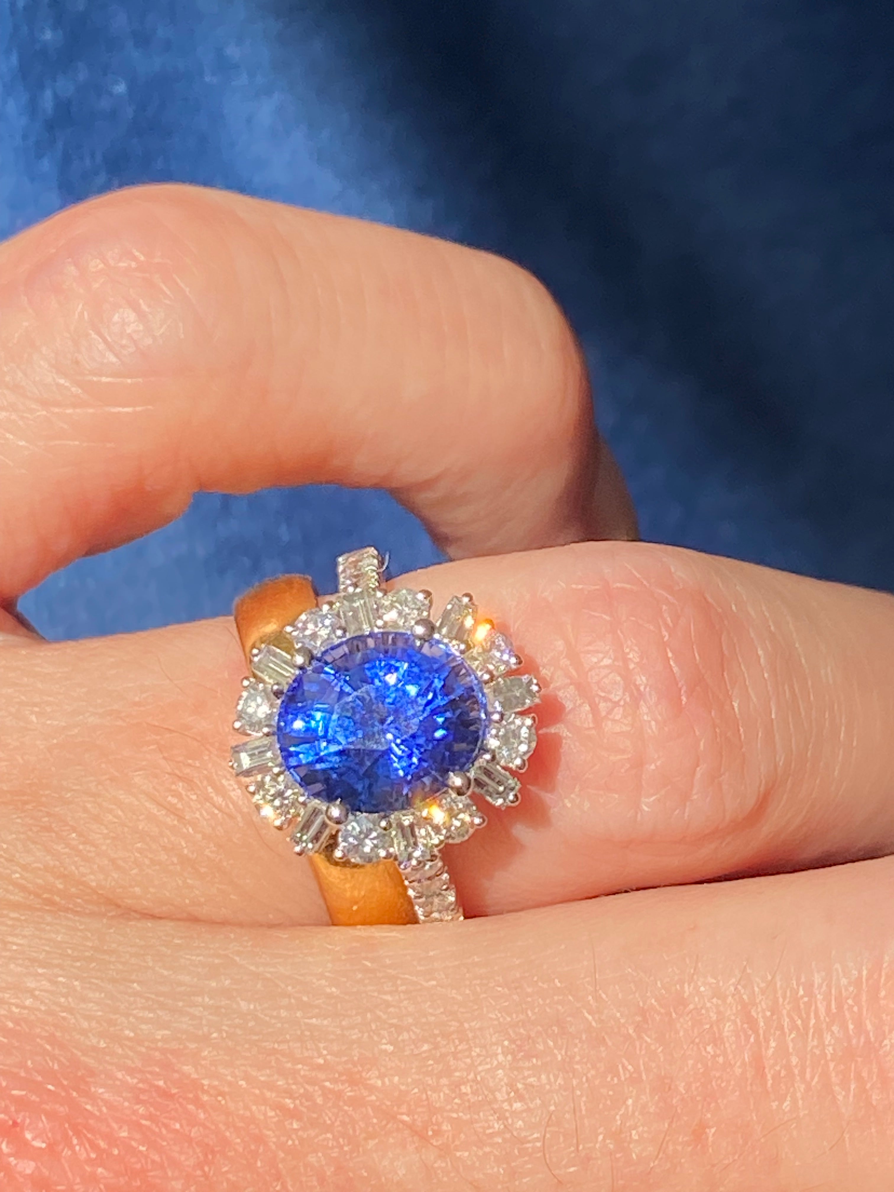 3.72 Carat Blue Ceylon Sapphire and 0.91ctw Natural Diamond Halo Ring in Platinum