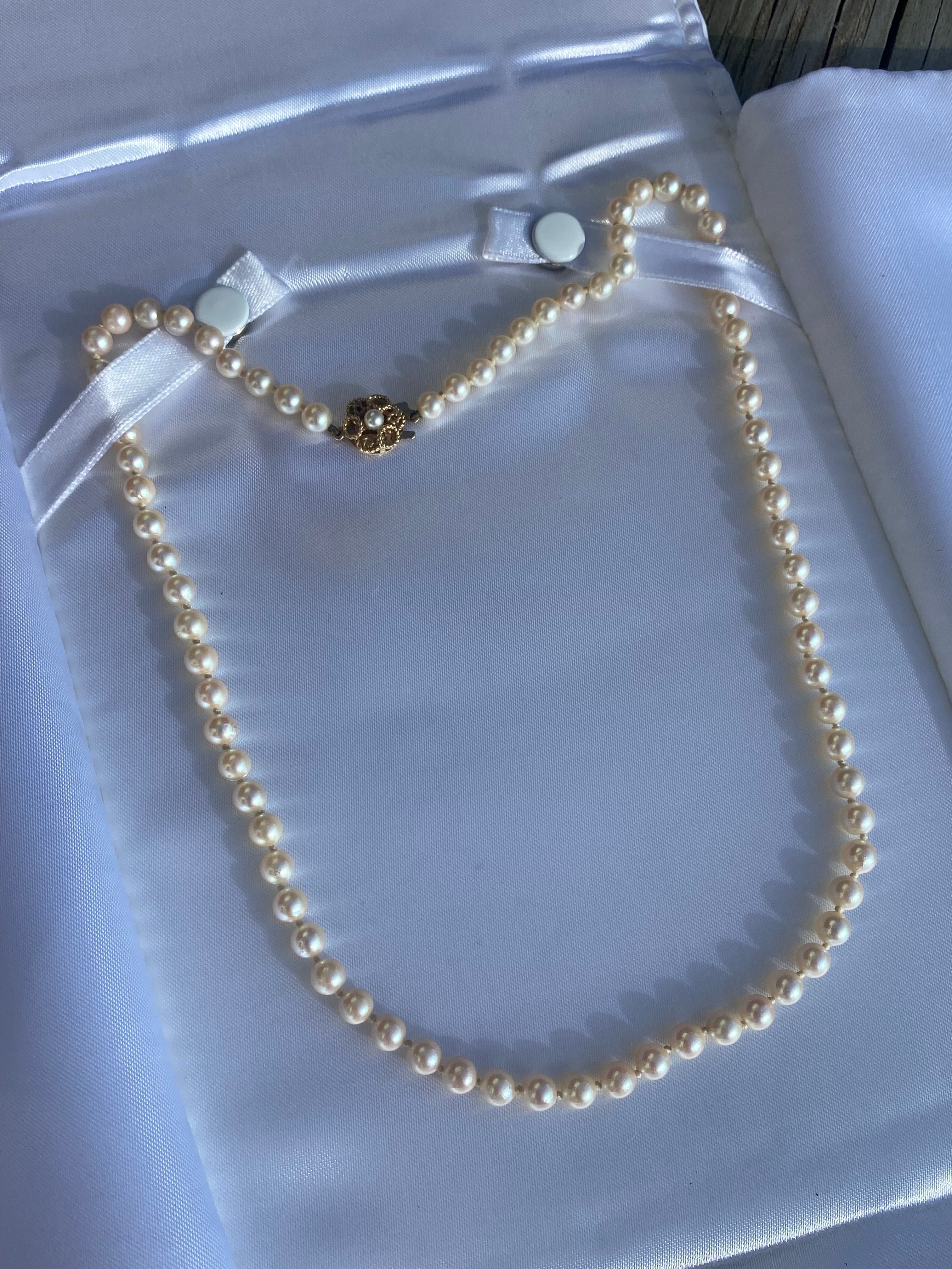 Vintage Cultured Akoya Pearl Necklace with 9ct Gold Clasp