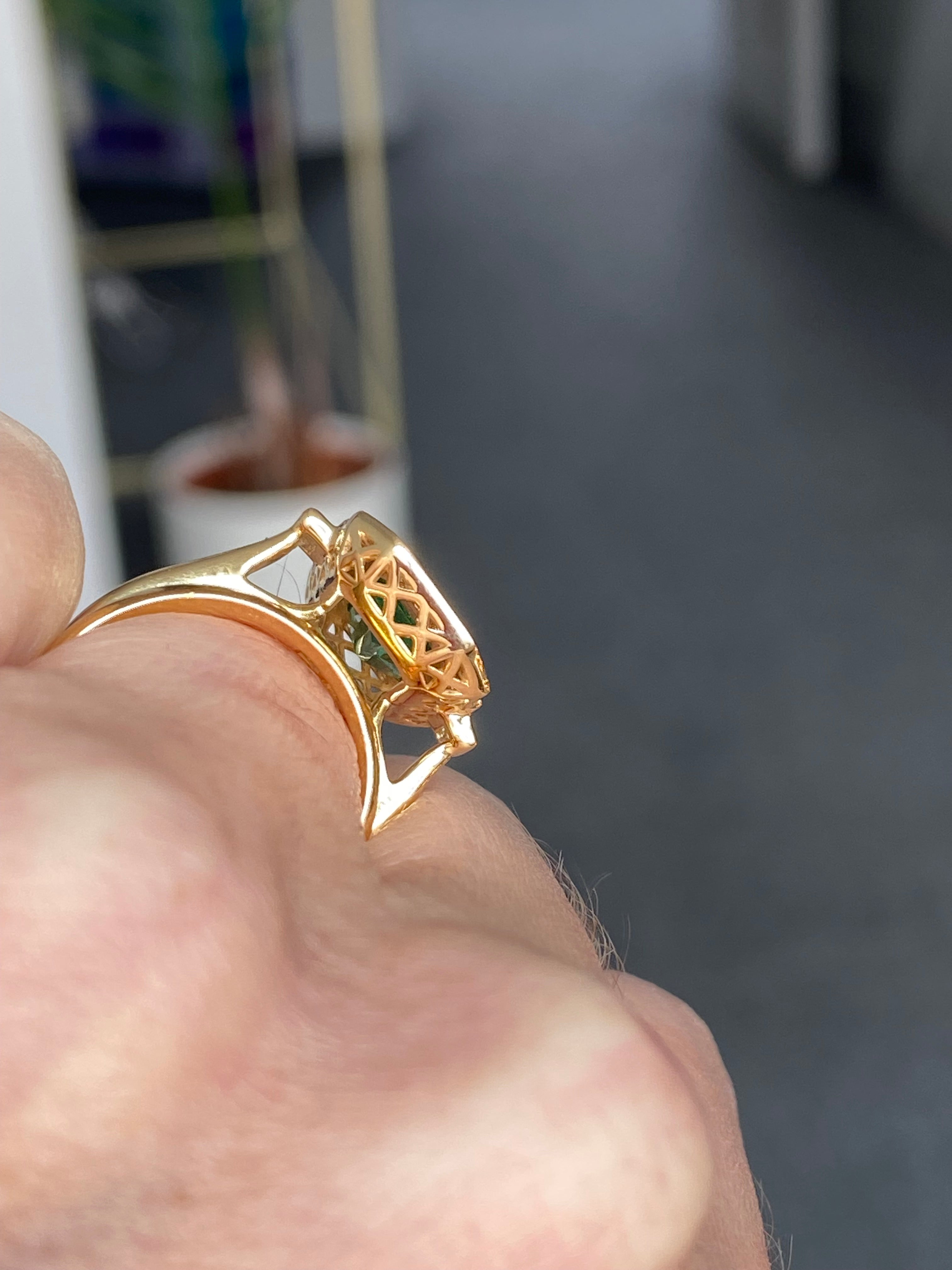 2.05 Carat Emerald and 0.58ctw Natural Diamond Ring in 18ct Yellow Gold