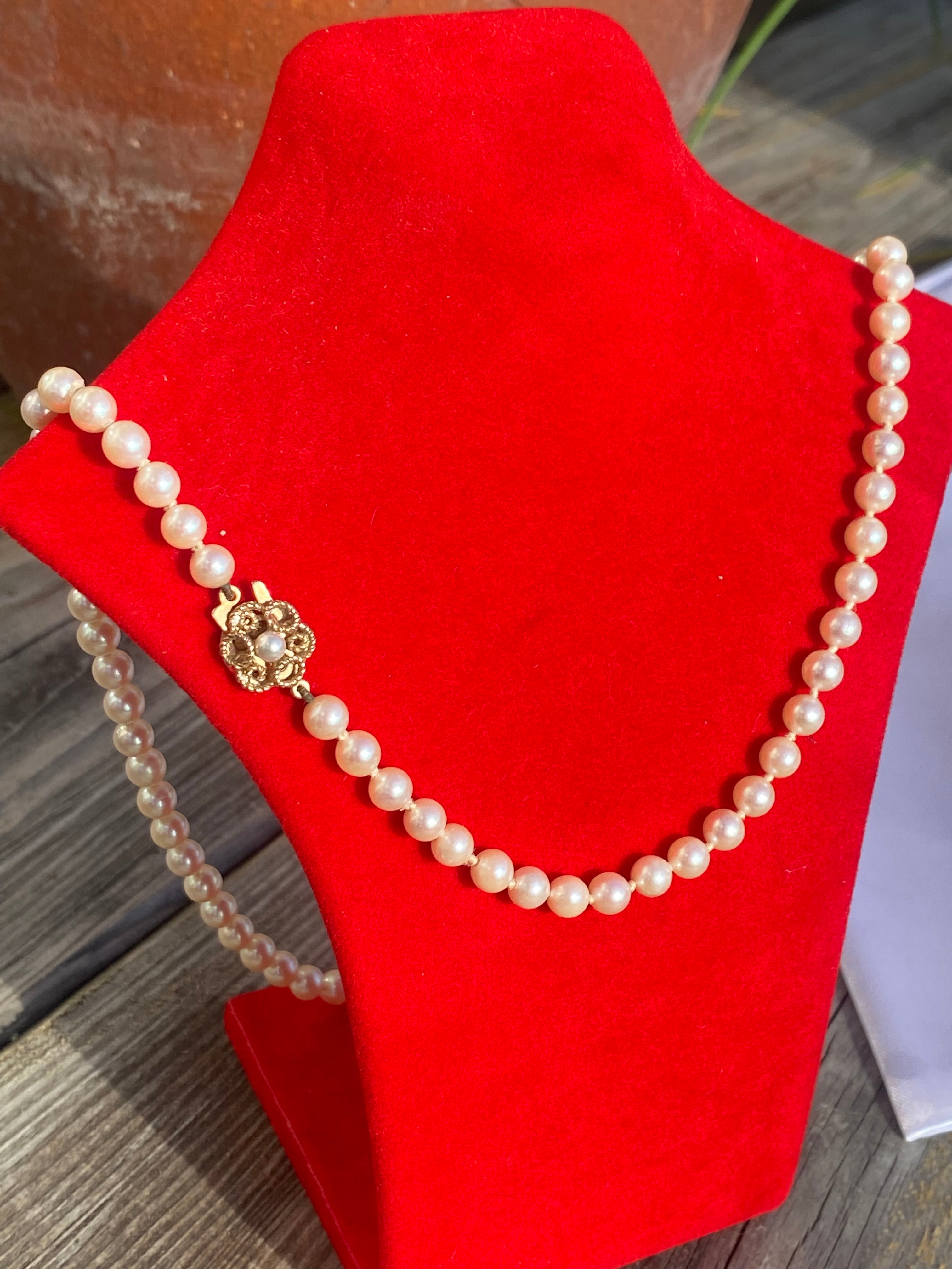 Vintage Cultured Akoya Pearl Necklace with 9ct Gold Clasp