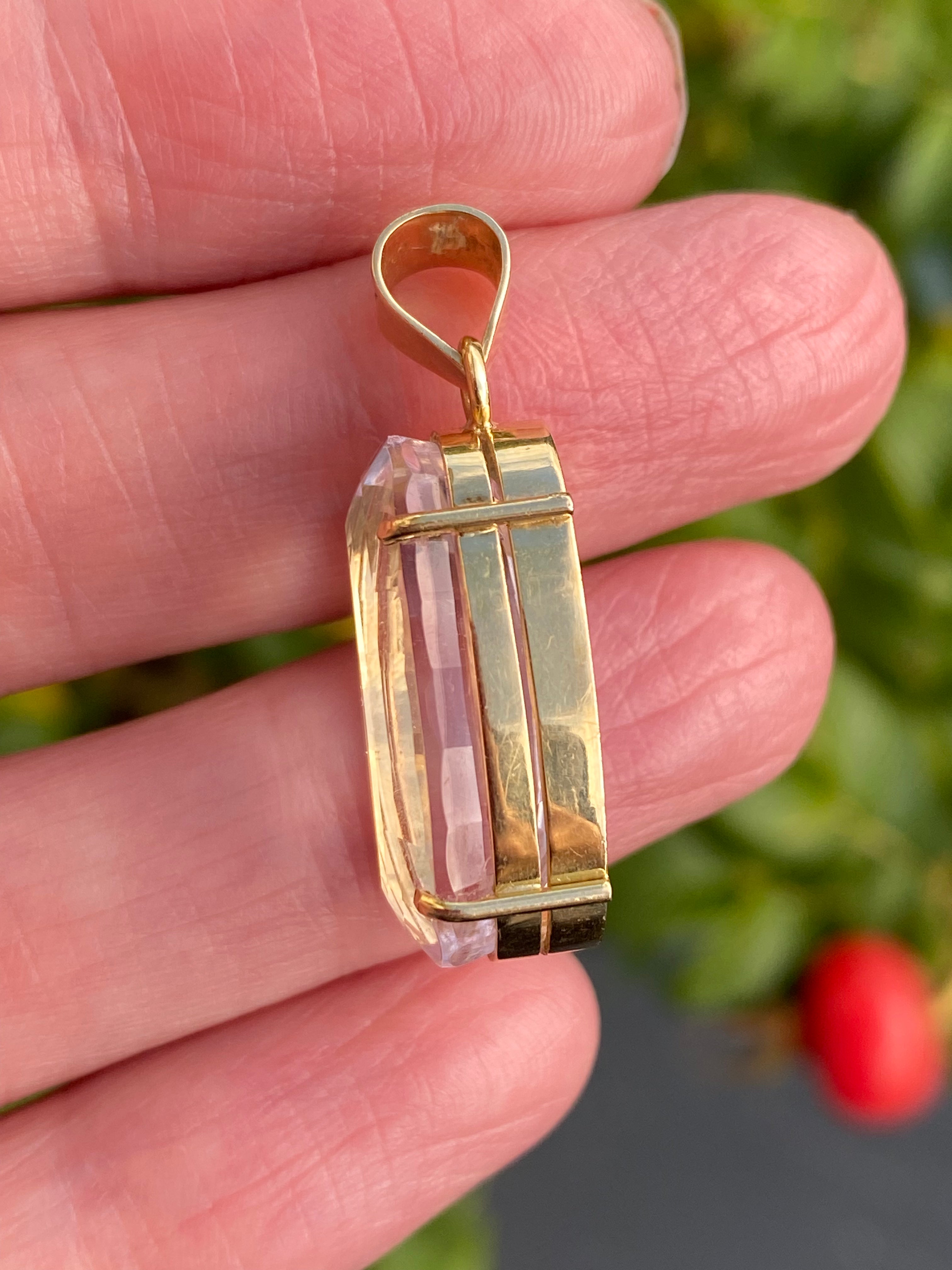 Vintage 15.00 carat Kunzite Pendant in 18ct Yellow Gold