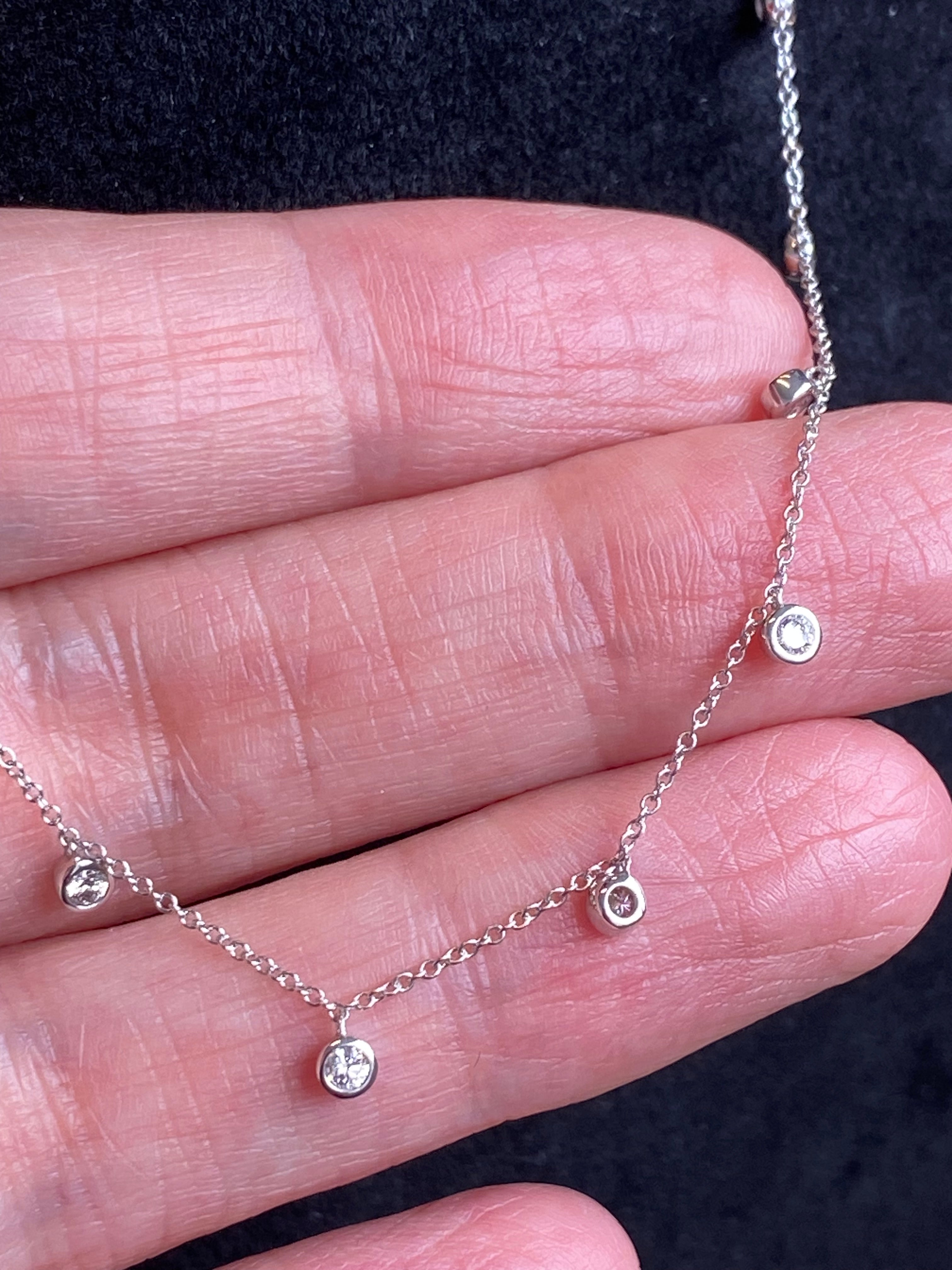Beautiful 0.90 CTW Natural Diamond Necklace in 18ct White Gold
