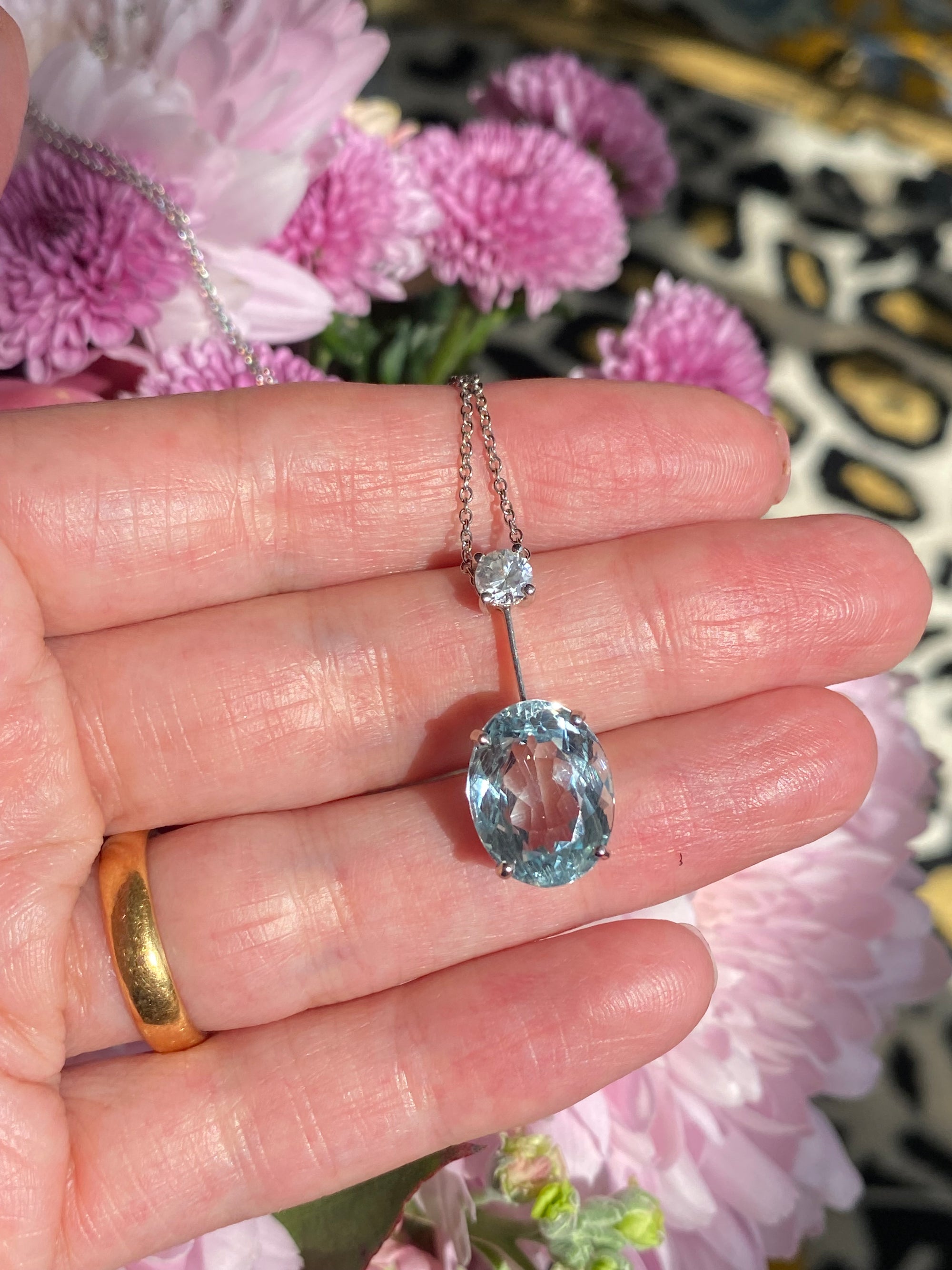 7.12 Carat Aquamarine and 0.42ct Natural Diamond Necklace in Platinum