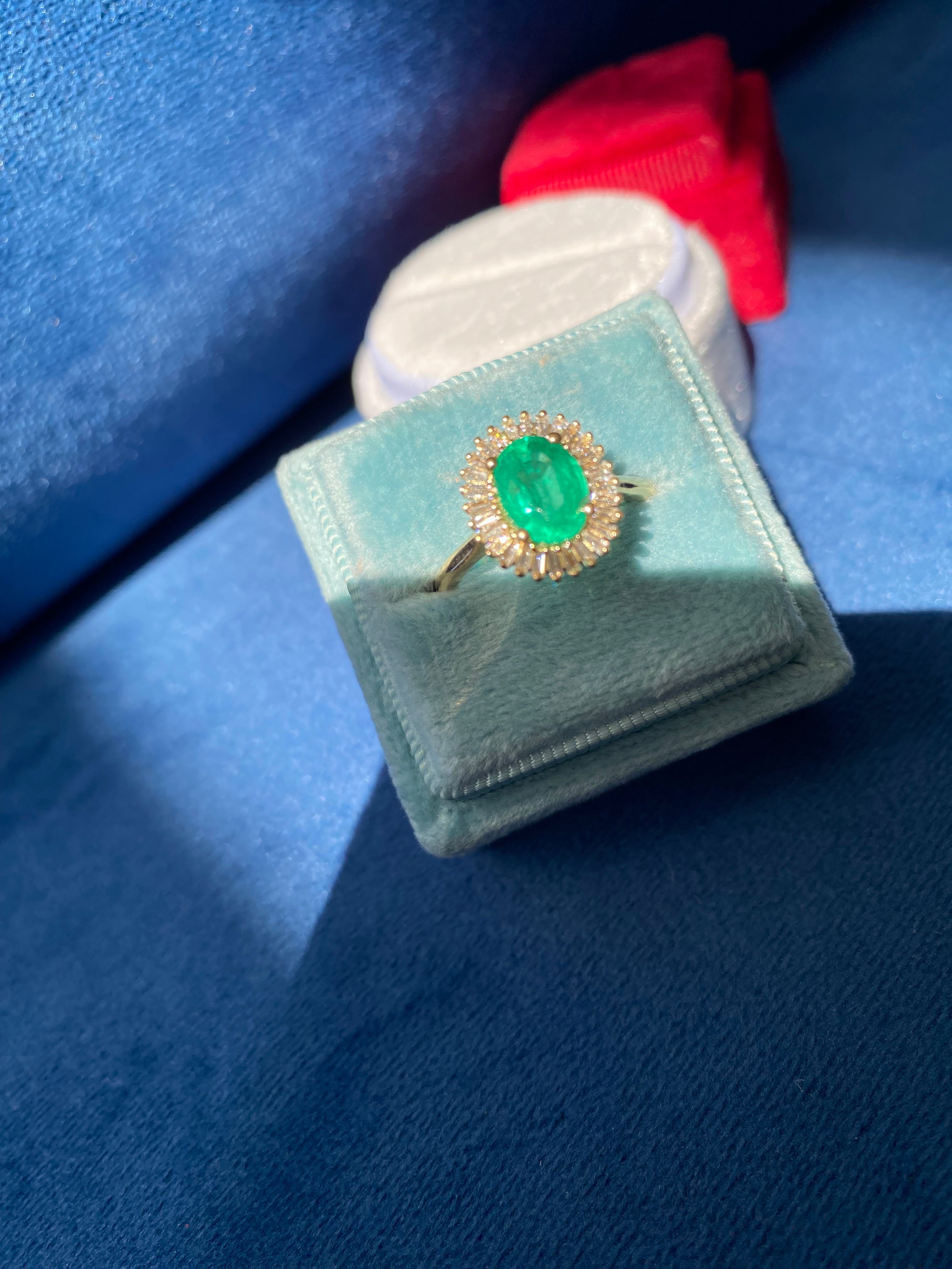 1.62 CTW Oval Cut Emerald and Natural Diamond Ballerina Ring in 18ct Yellow Gold