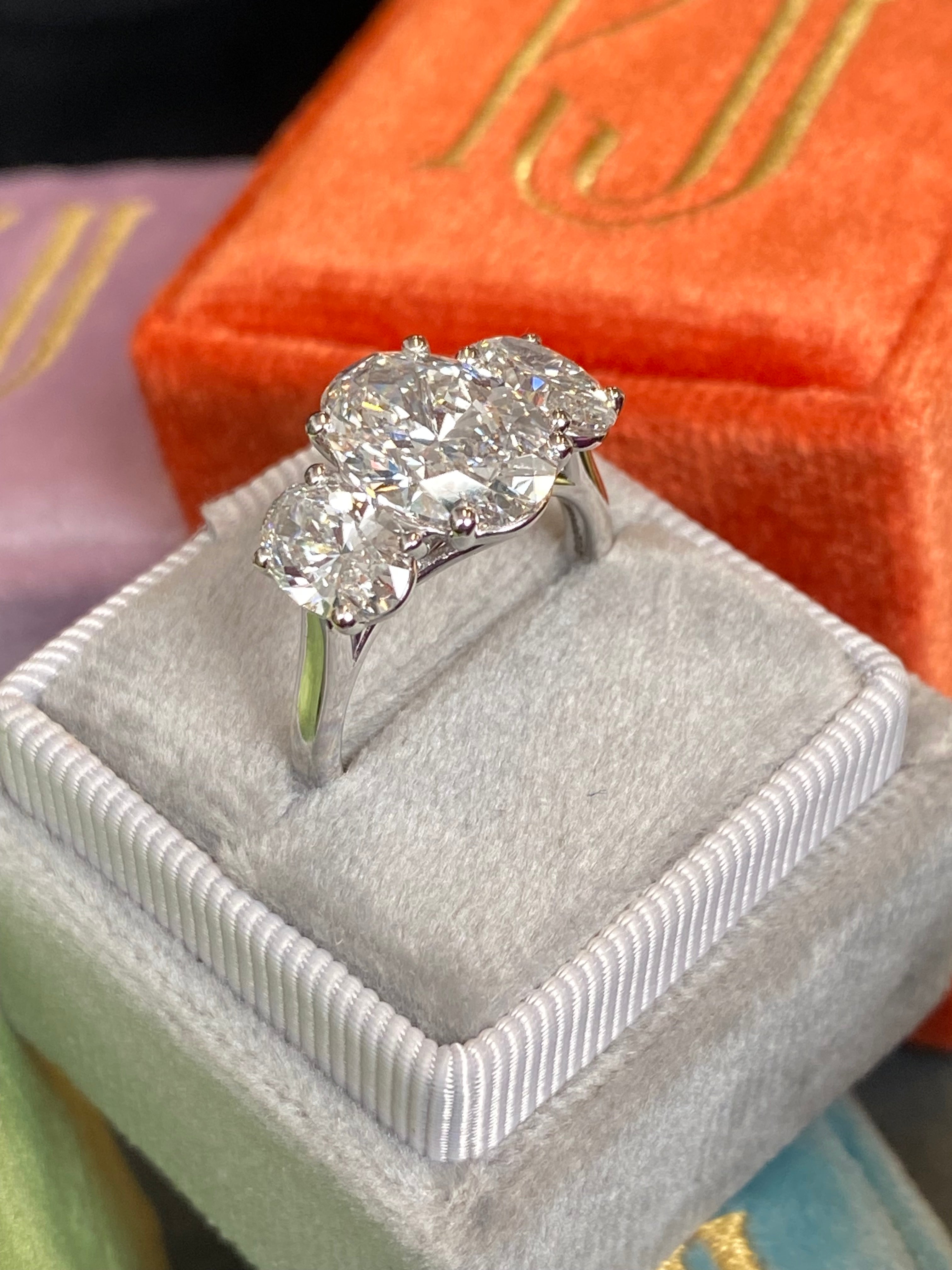 4.95 CTW Oval Cut D Colour VS2 Lab Diamond Three Stone Ring in Platinum