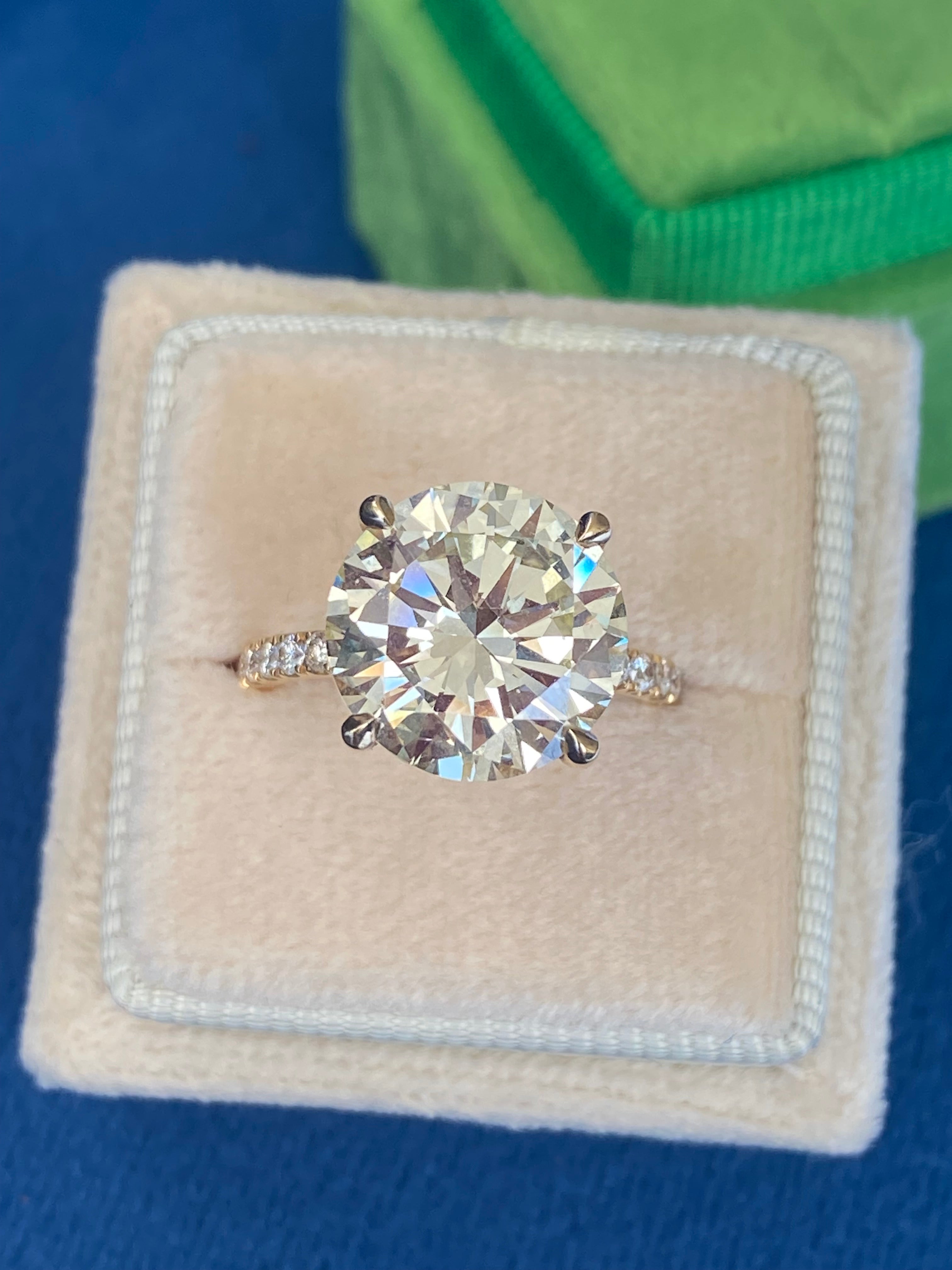 6.05 Carat Natural Fancy Yellow Diamond Solitaire Diamond Engagement Ring in 18ct Yellow Gold