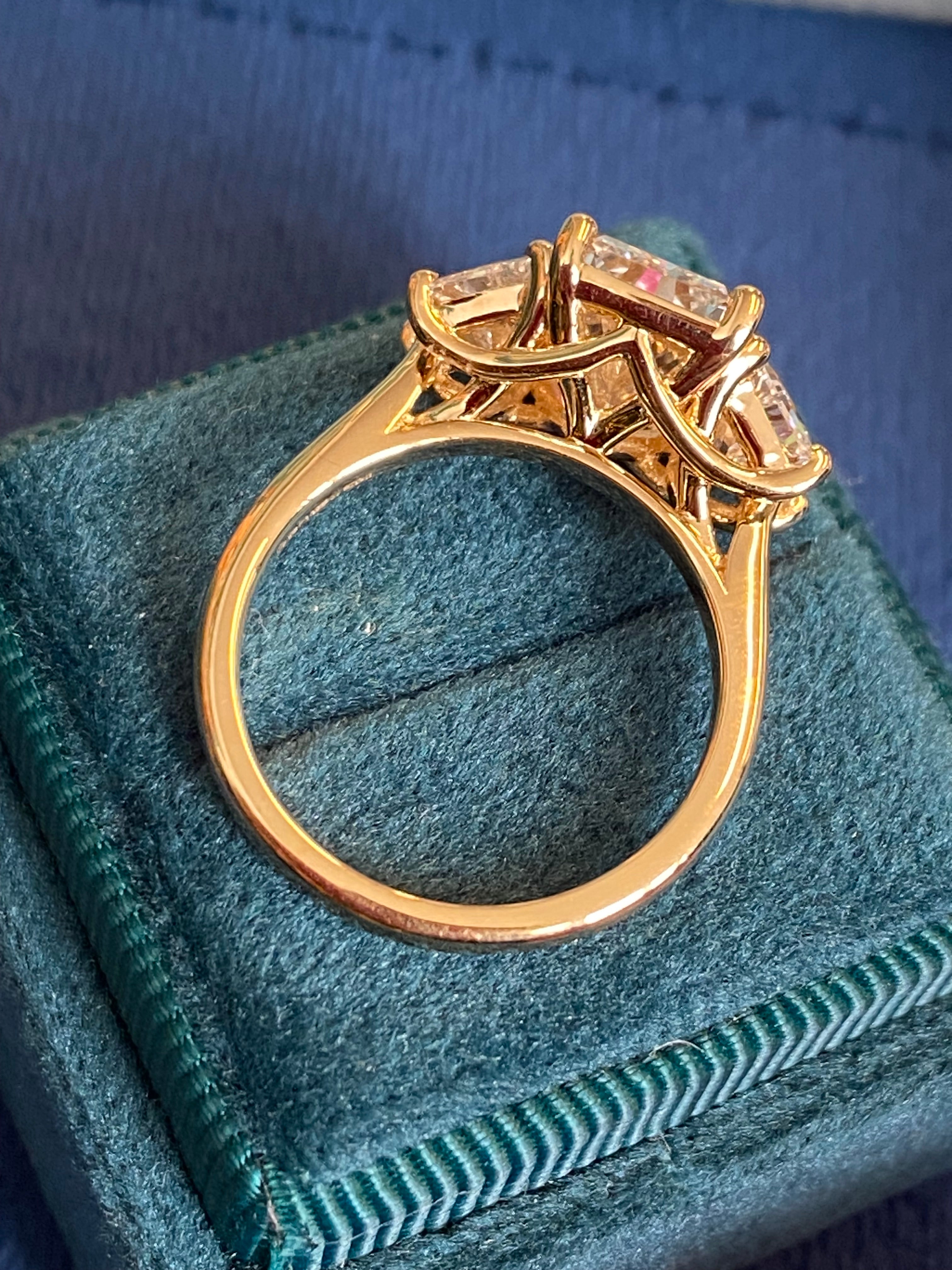 4.28 CTW Radiant Cut D Colour VS2 Lab Diamond Engagement Ring in 18ct Yellow Gold