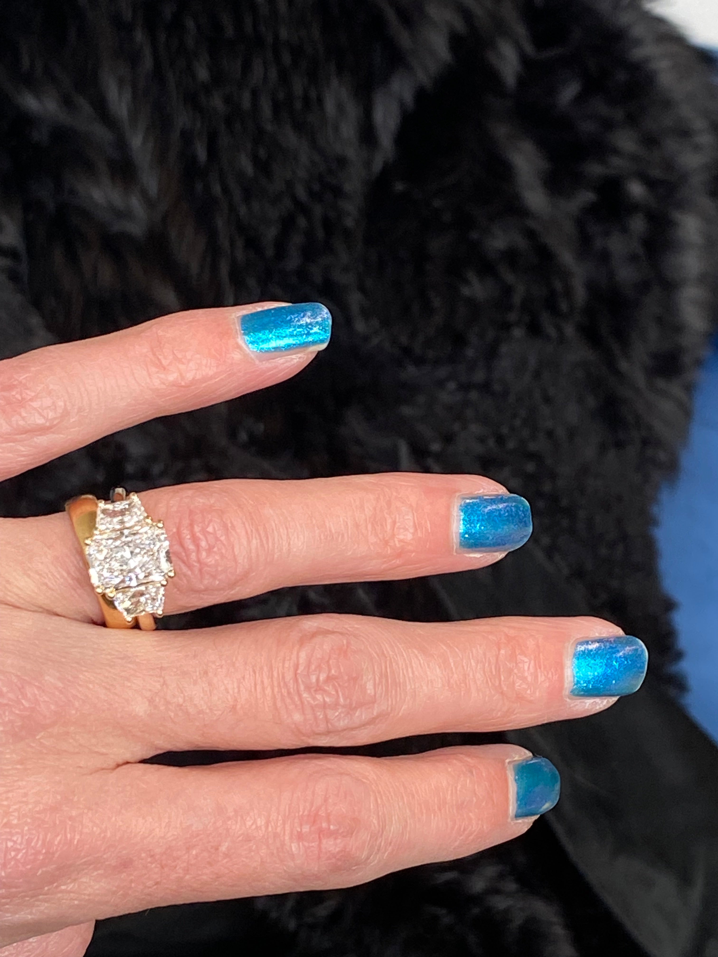 4.28 CTW Radiant Cut D Colour VS2 Lab Diamond Engagement Ring in 18ct Yellow Gold