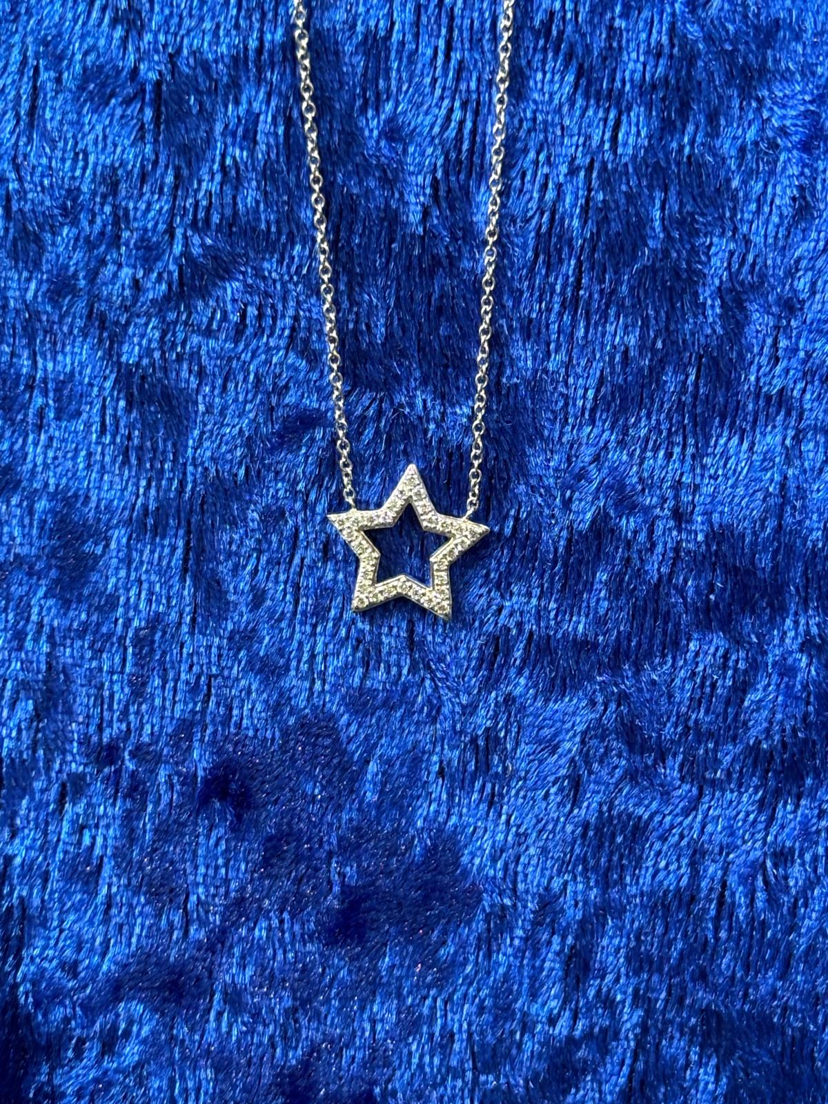 Super Star Natural Diamond Pendant Necklace in 18ct White Gold