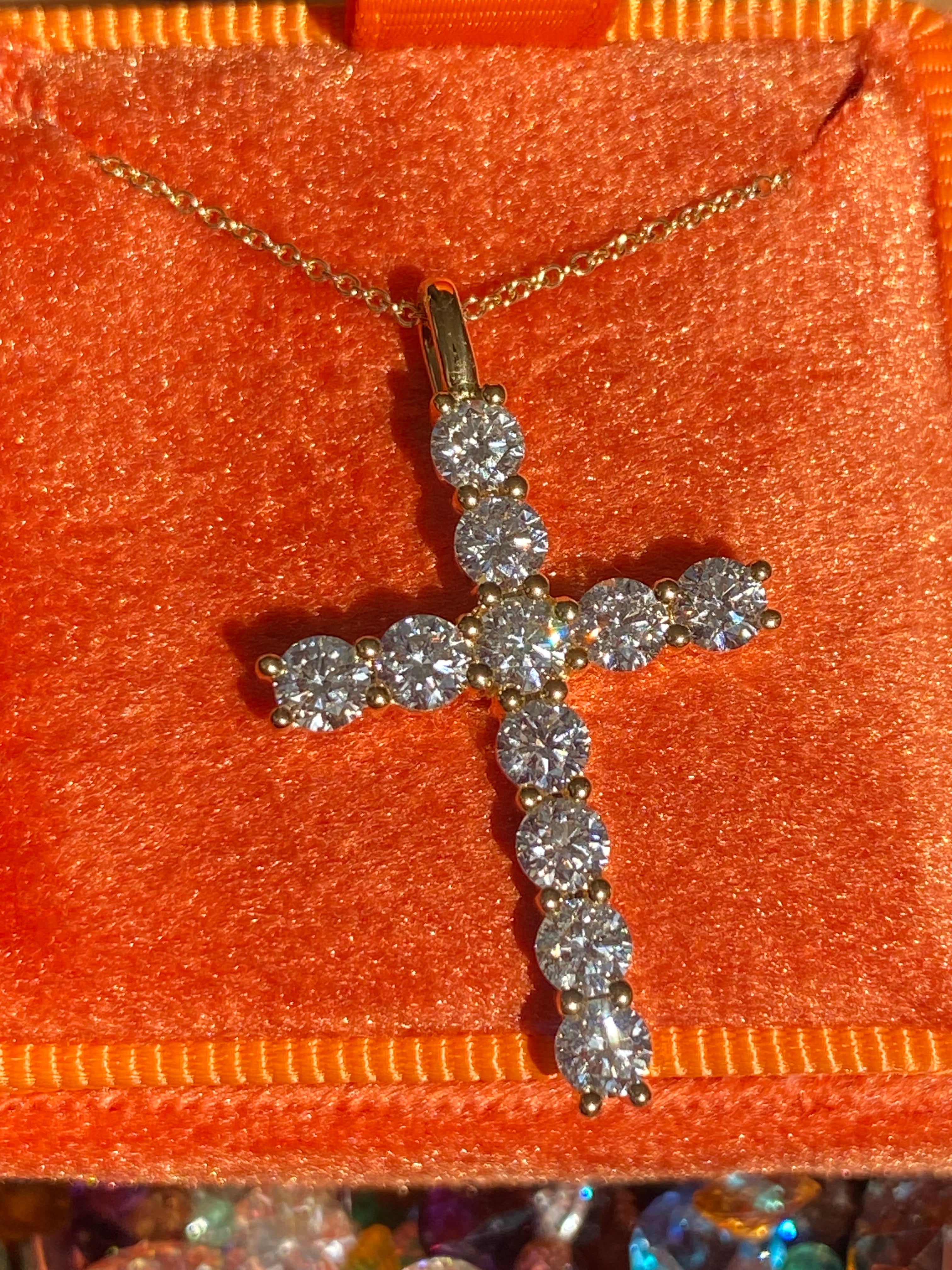 2.00 CTW Natural Diamond Cross in 18ct Yellow Gold