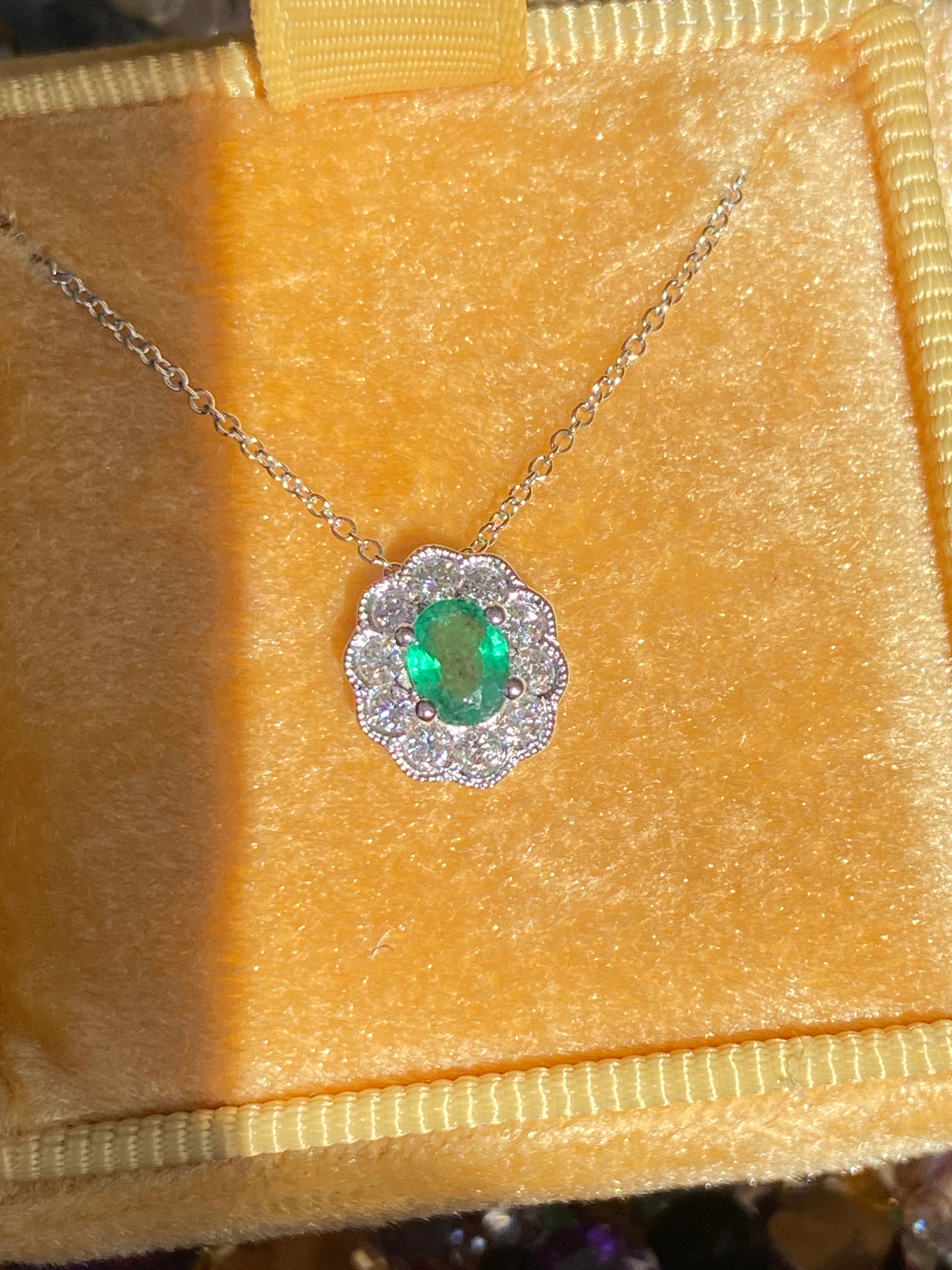 Beautiful Emerald and Natural Diamond Pendant in 18ct White Gold
