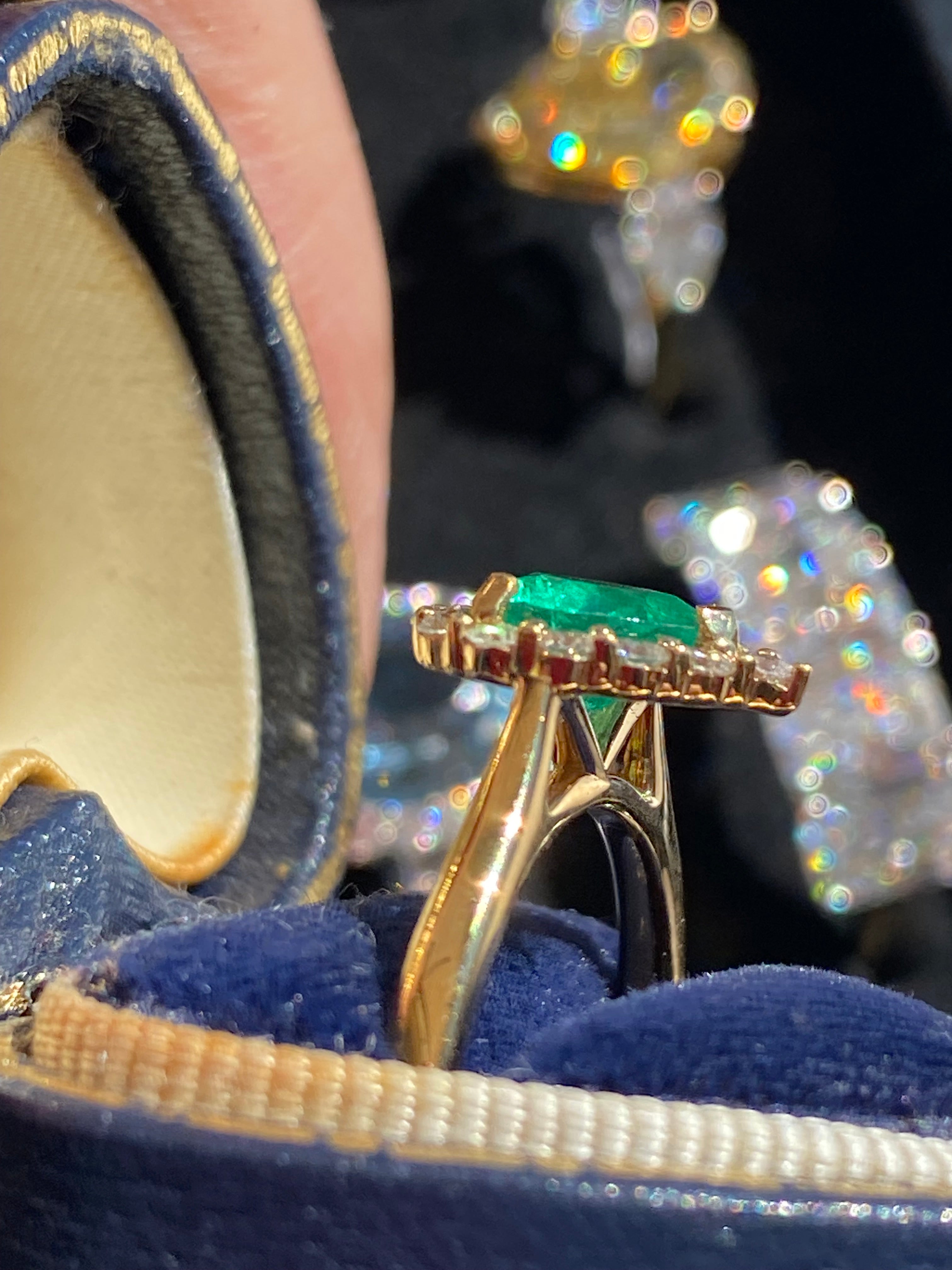 1.16 CTW Heart Shape Emerald and Natural Diamond Halo Ring in 18ct Yellow Gold