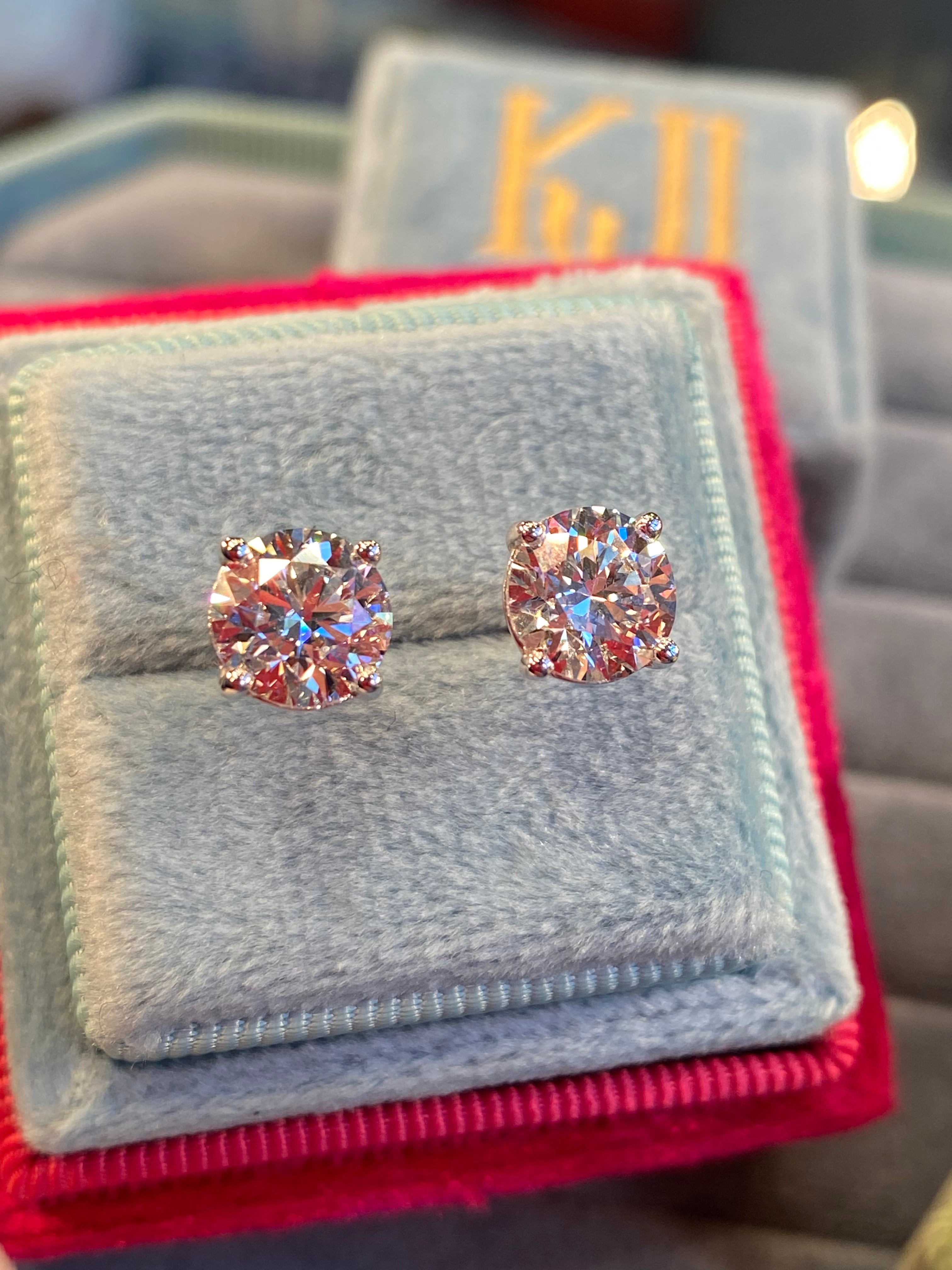 3.00ctw Round Brilliant Lab Grown Diamond Stud Earrings in 9ct White / Yellow Gold, F/G Colour / VS Clarity