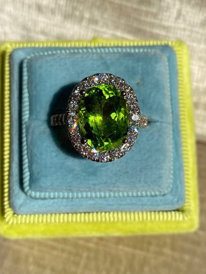 5.22 Carat Peridot and 0.97ctw Natural Diamond Ring in Platinum and 18ct Yellow Gold