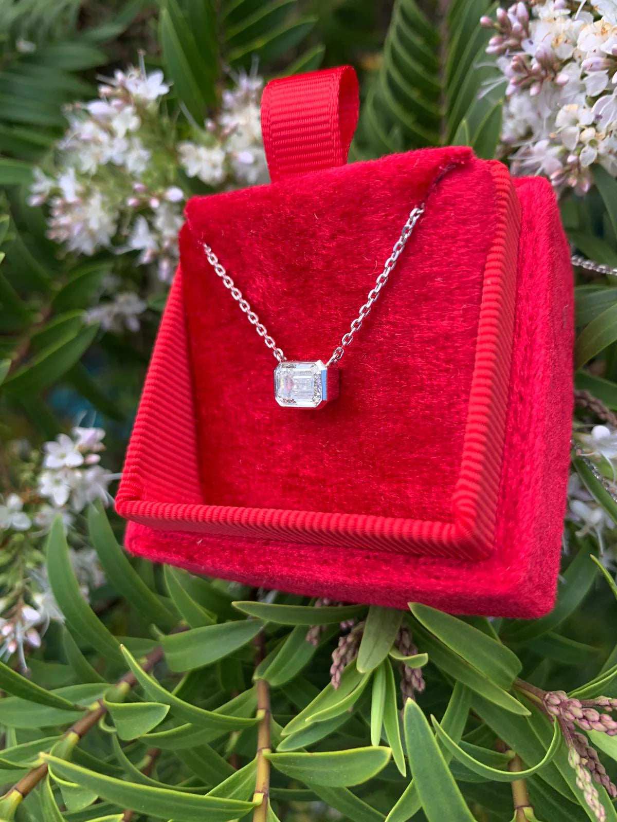 Heritage 2.00 CT + Emerald Cut Lab Grown Diamond East West Necklace, at Least F Colour / VVS Clarity