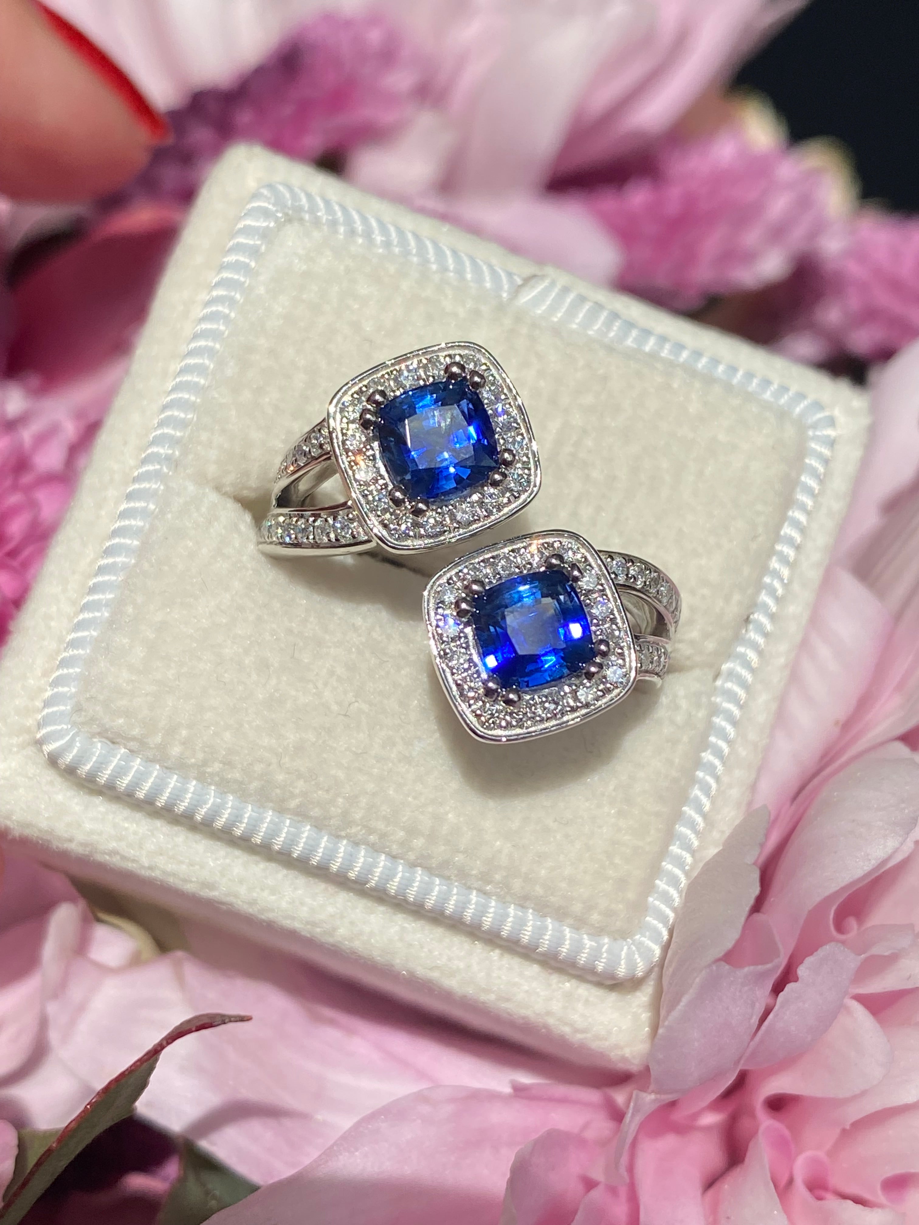 1.48ctw Ceylon Sapphire and 0.45ctw Natural Diamond Toi et Moi Ring in Platinum