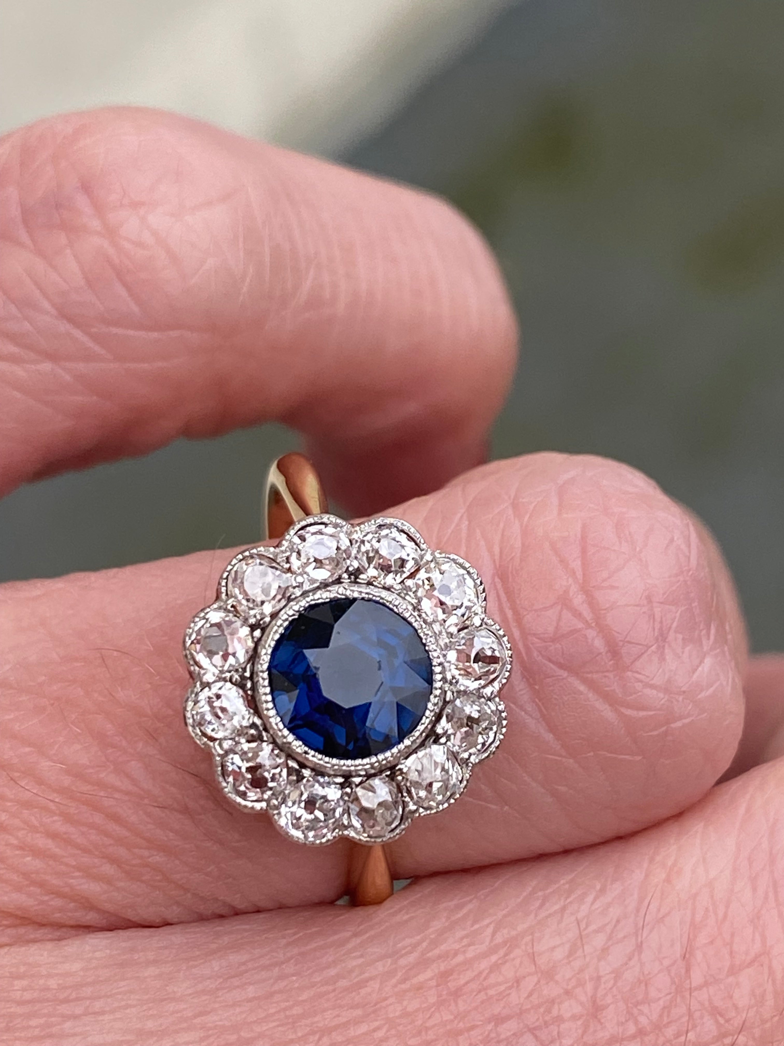 2.25 CTW Antique Edwardian Old Cut Sapphire and Diamond Daisy Ring in 18ct Gold and Platinum