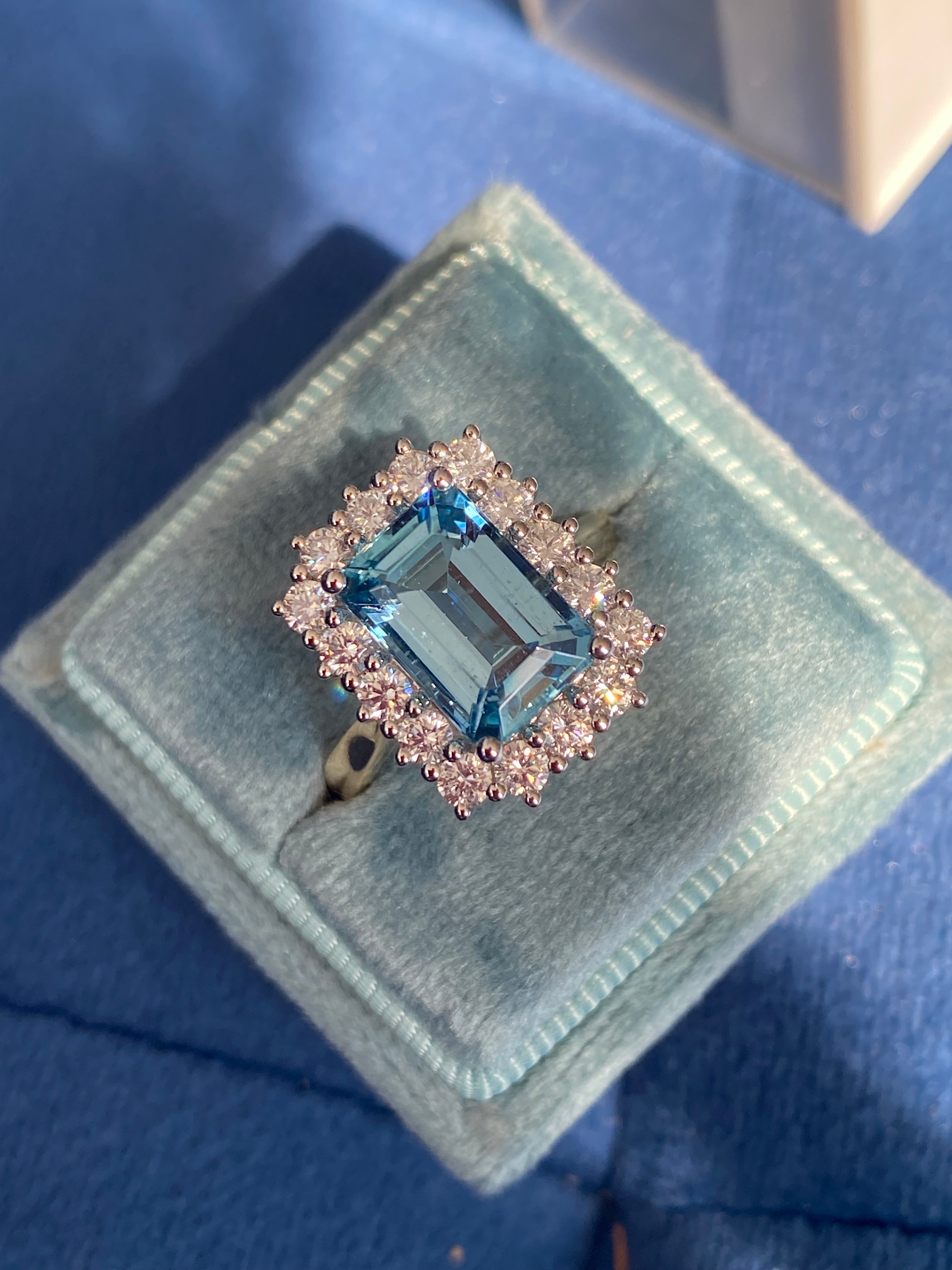 3.05 Carat Aquamarine and 0.89ctw Natural Diamond Halo Ring in Platinum and 18ct Yellow Gold