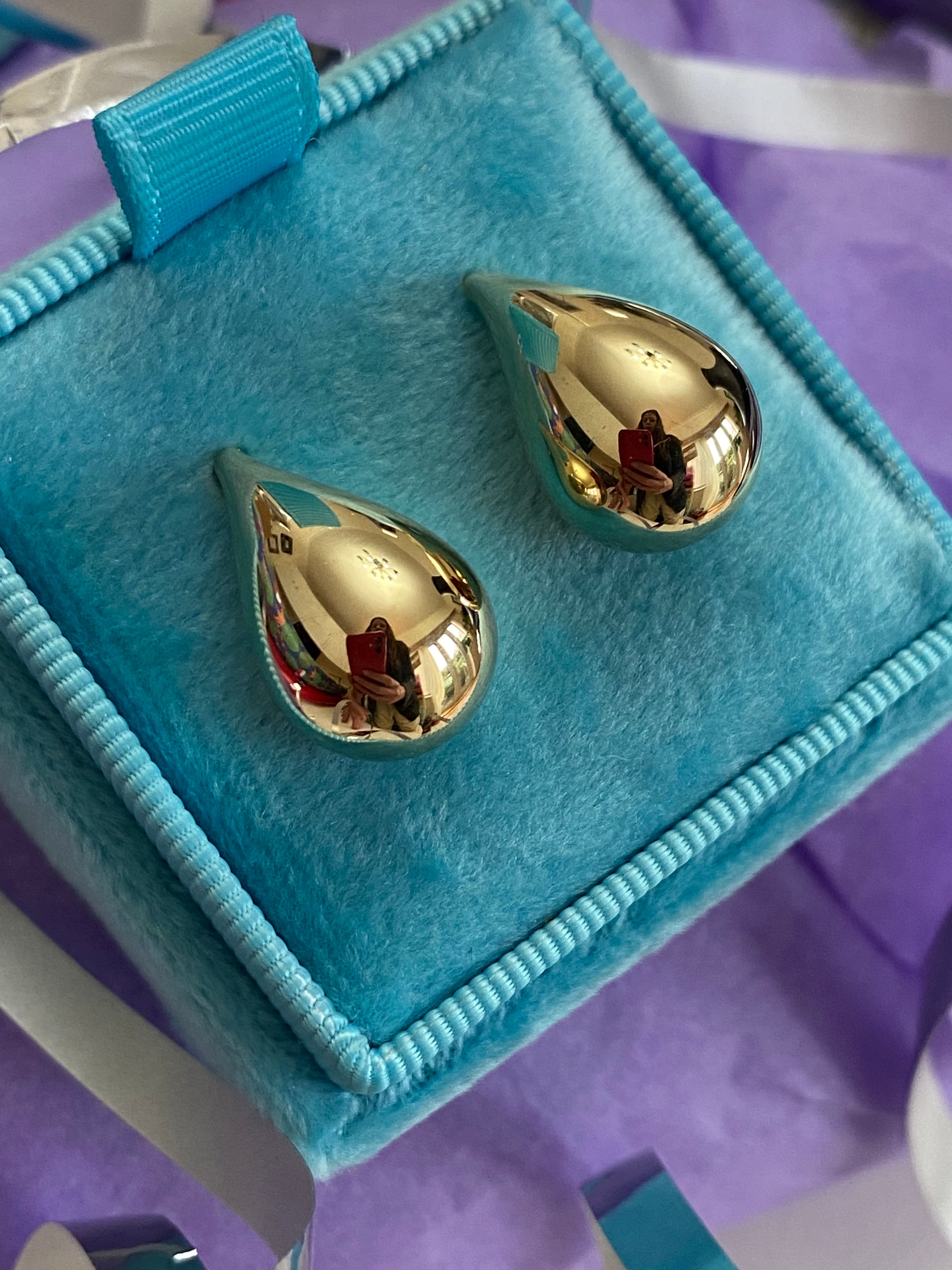 Statement Large Teardop Earrings in 9ct Yellow Gold