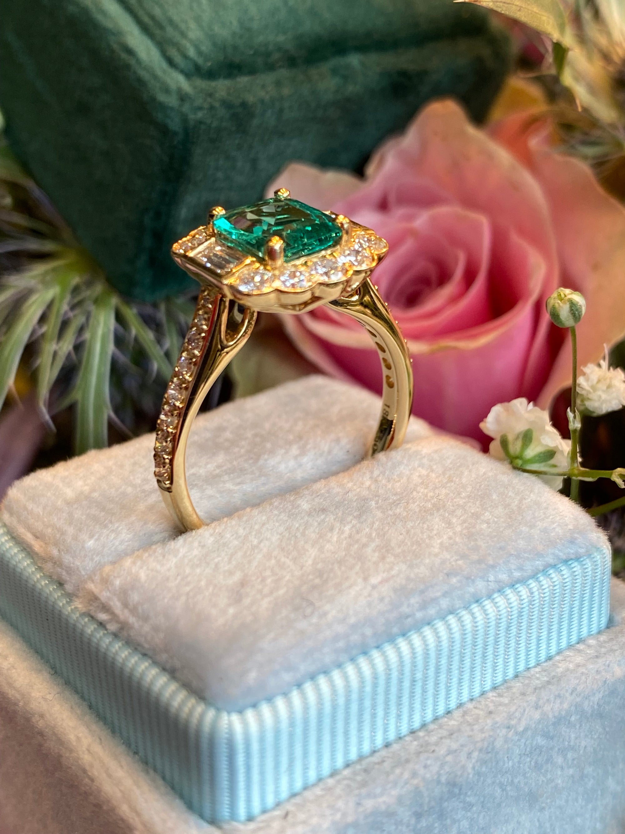 1.17 Carat GIA Colombian Emerald and 0.75ctw Natural Diamond Ring in 18ct Yellow Gold