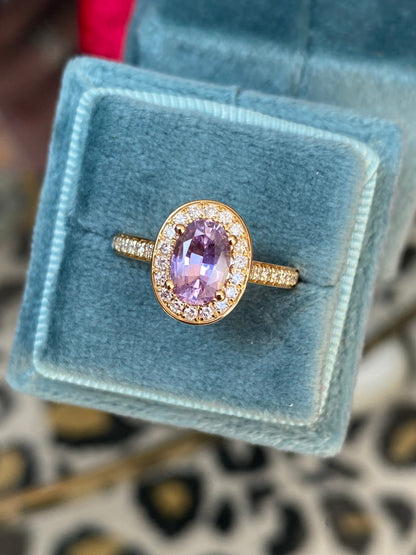 1.37 Carat Lilac Sapphire and Natural Diamond Engagement Ring in 18ct Yellow Gold