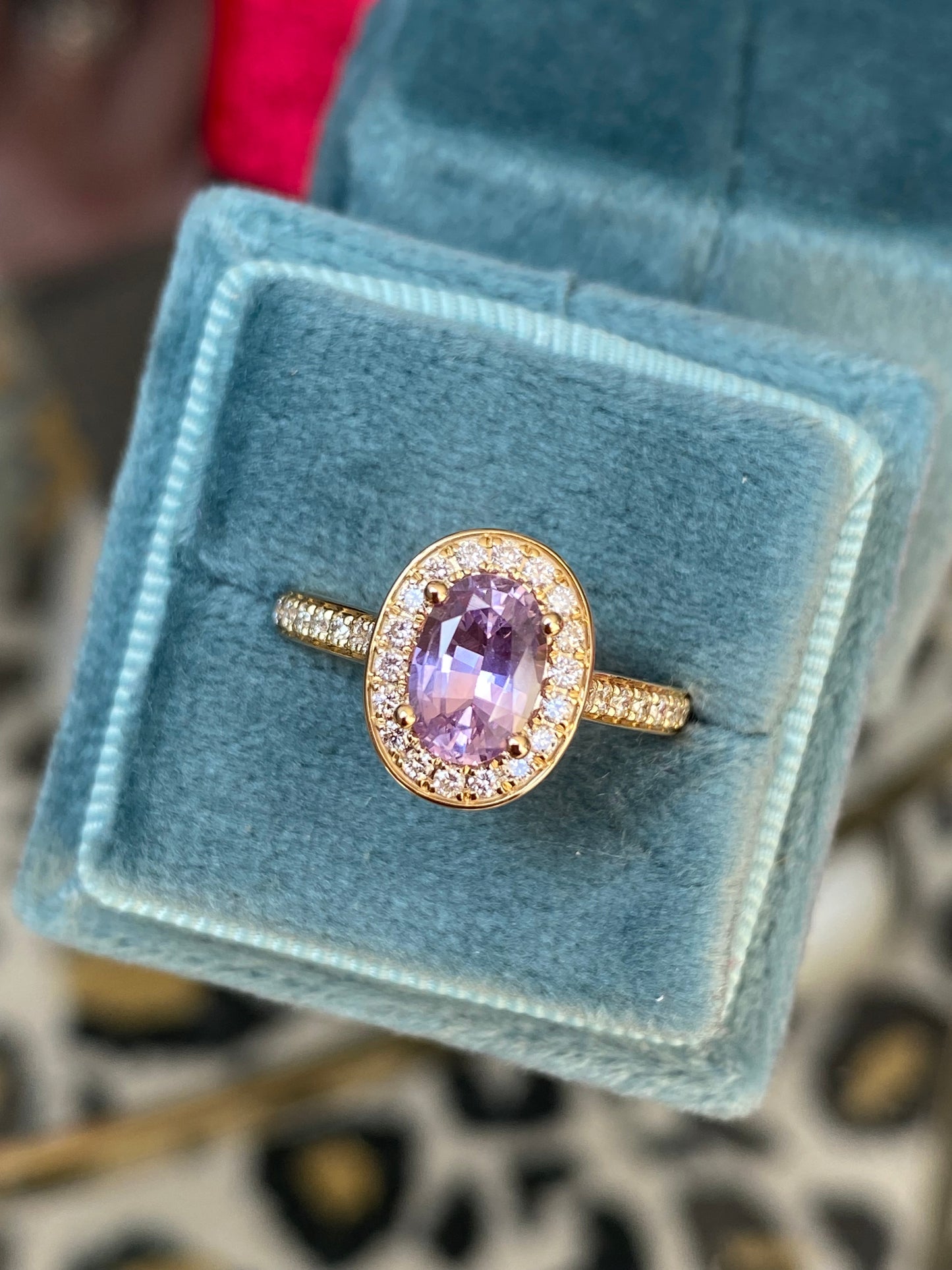 1.37 Carat Lilac Sapphire and Natural Diamond Engagement Ring in 18ct Yellow Gold