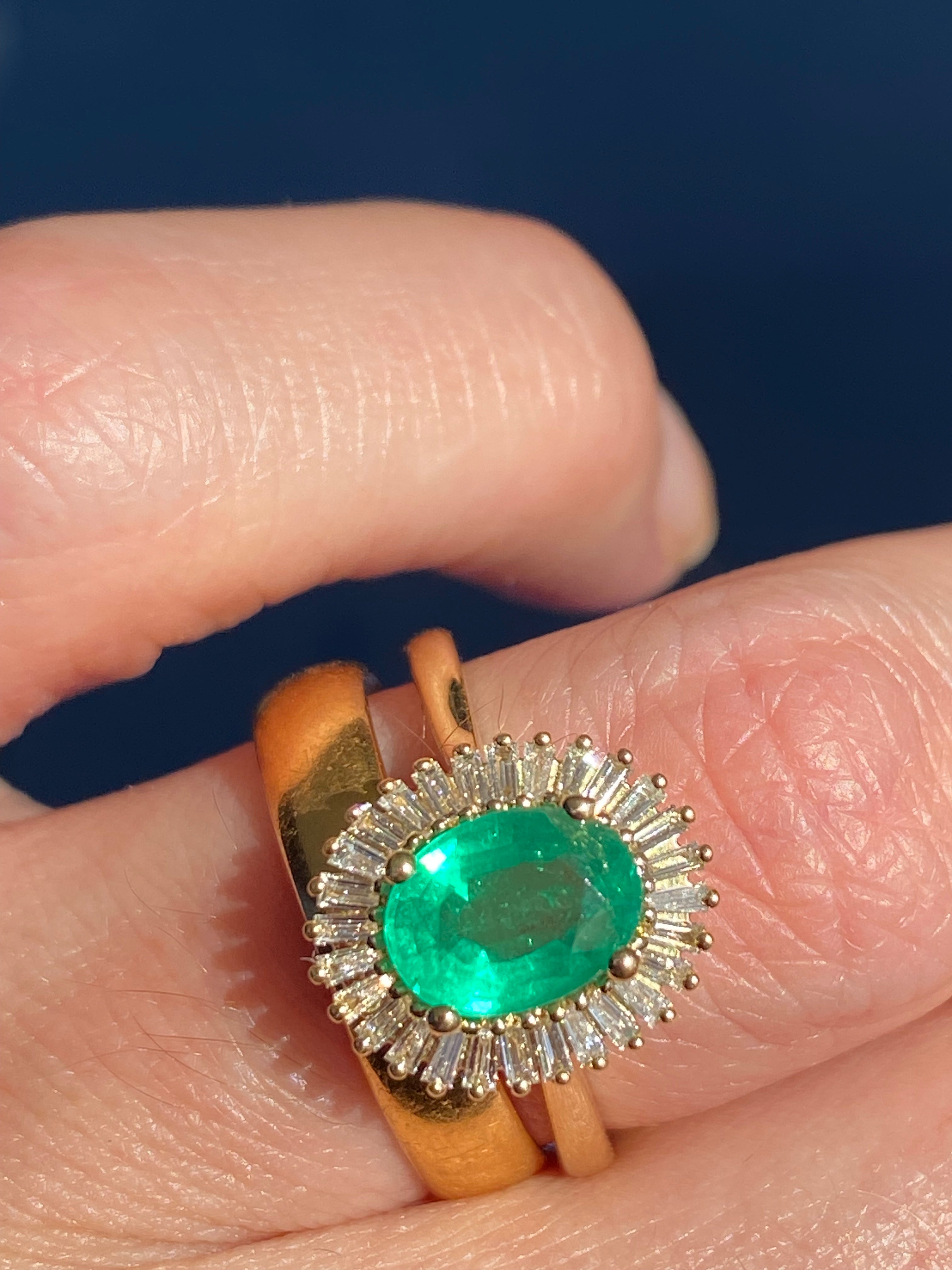 1.62 CTW Oval Cut Emerald and Natural Diamond Ballerina Ring in 18ct Yellow Gold