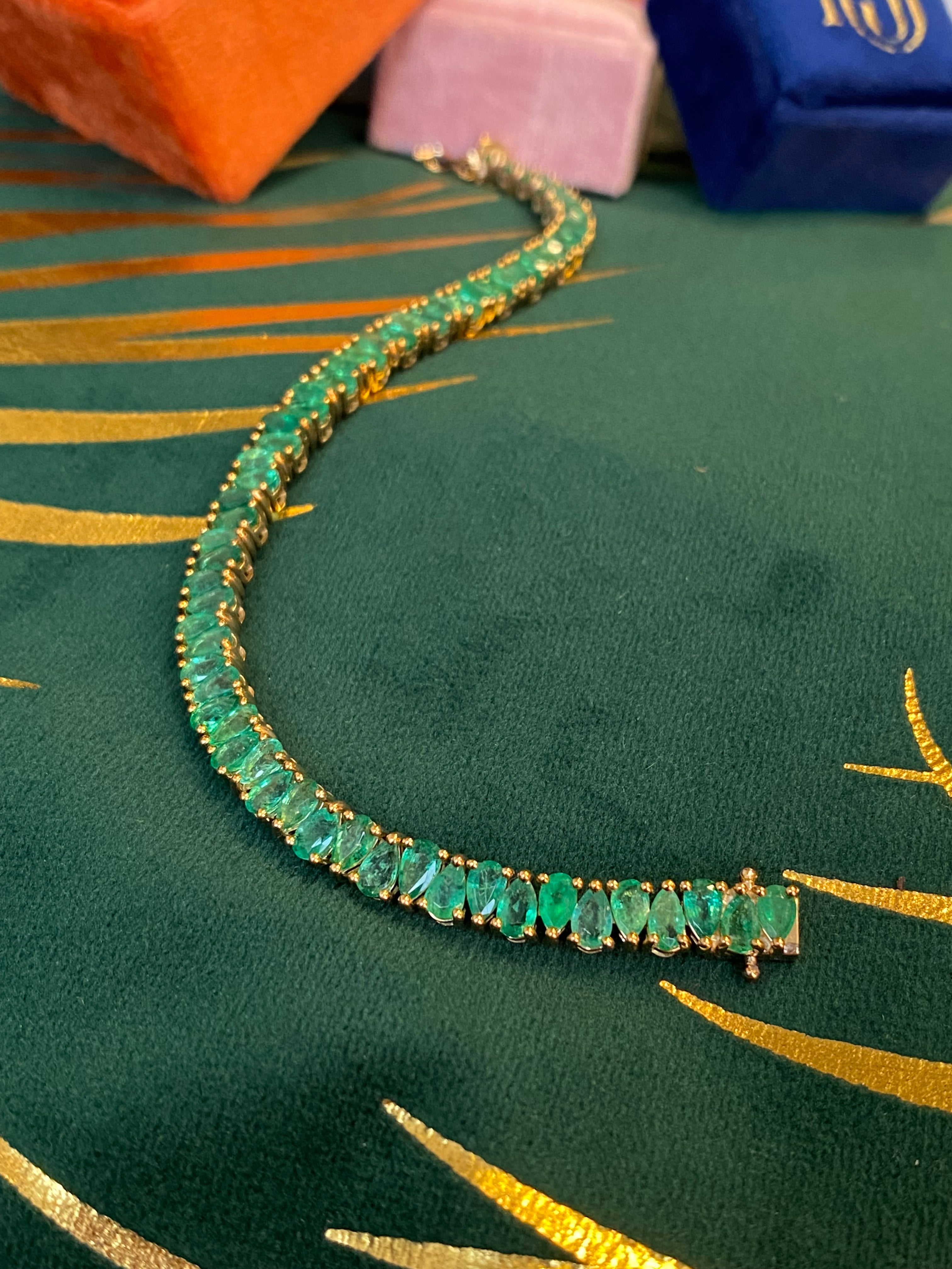 13.88 CTW Pear Cut Emerald Line Tennis Bracelet in 9ct Yellow Gold