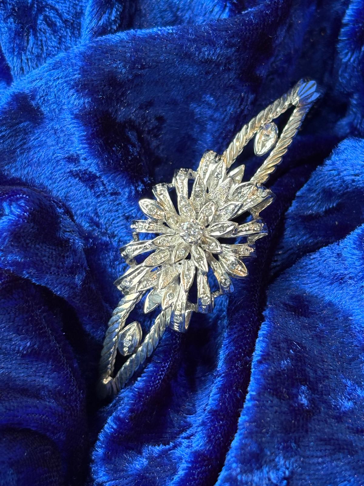 Vintage Diamond Snowflake Bracelet in 18ct White Gold