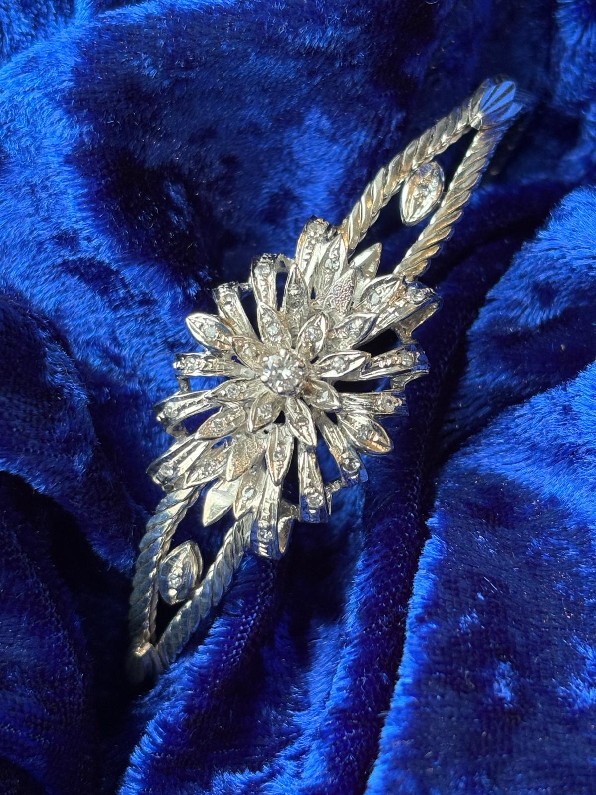 Vintage Diamond Snowflake Bracelet in 18ct White Gold