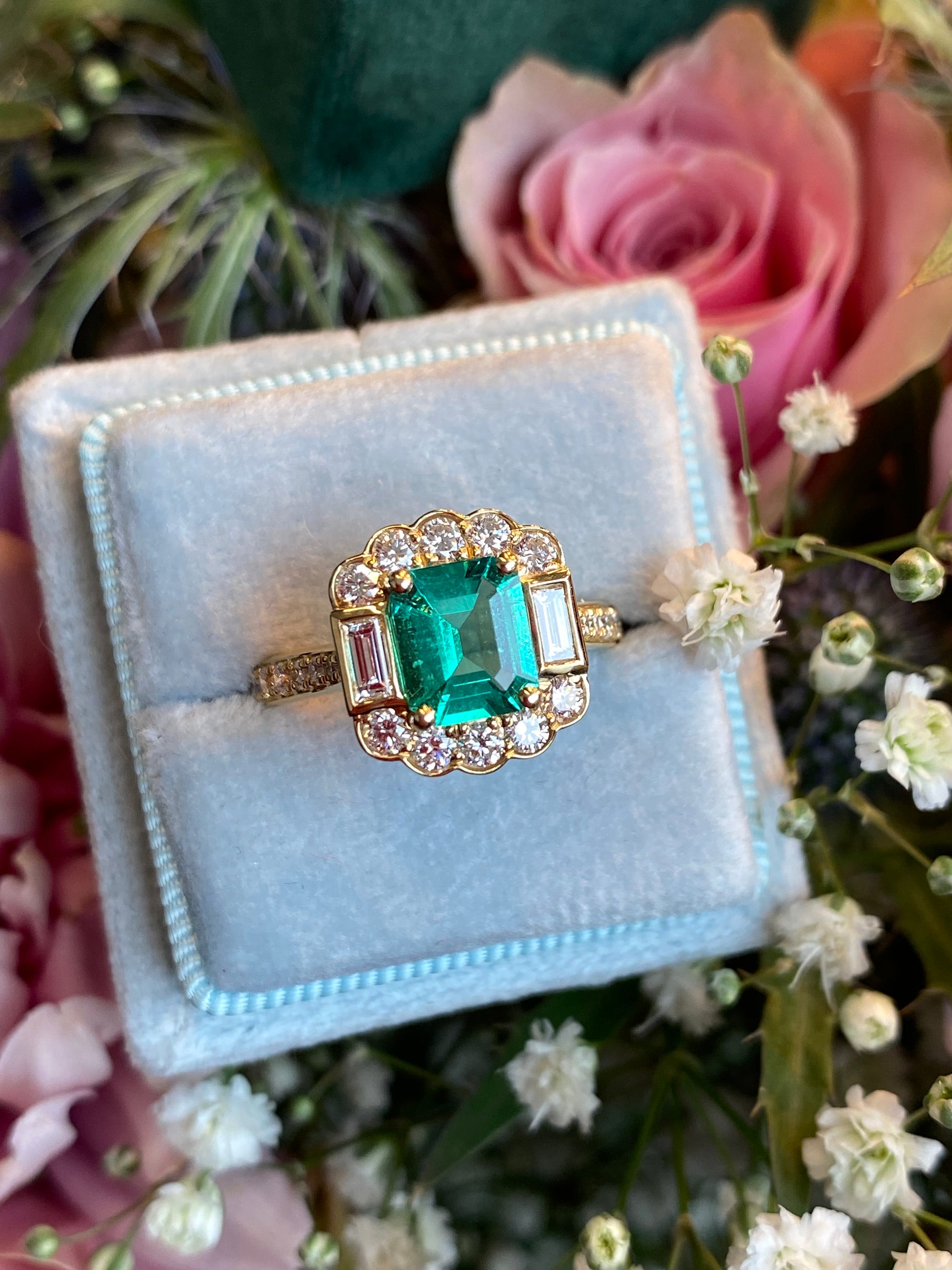 1.17 Carat GIA Colombian Emerald and 0.75ctw Natural Diamond Ring in 18ct Yellow Gold
