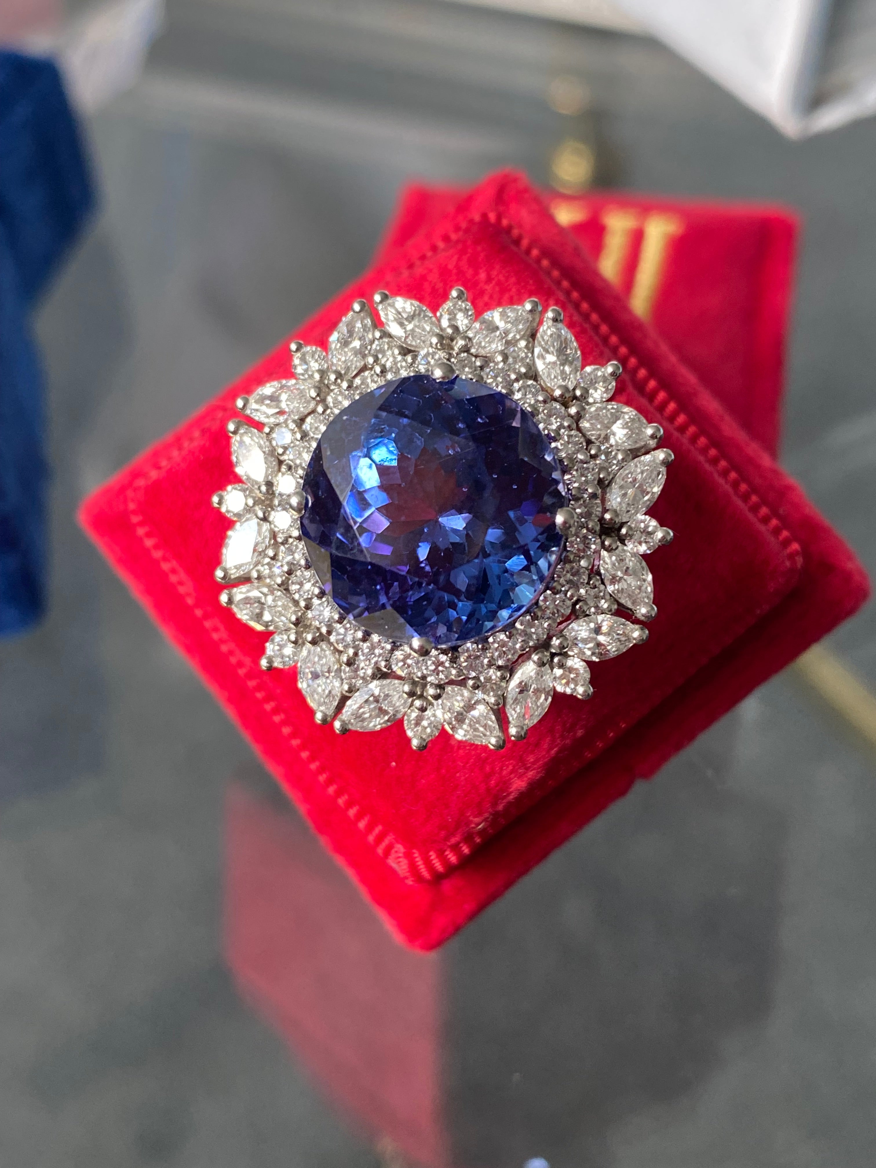 15.96 Carat Round Cut Tanzanite and 2.88ctw Natural Diamond Cocktail Ring in Platinum