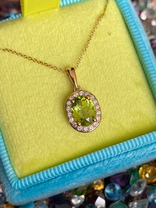 1.28 CTW Oval Cut Peridot and Natural Diamond Pendant Necklace in 9ct Yellow Gold