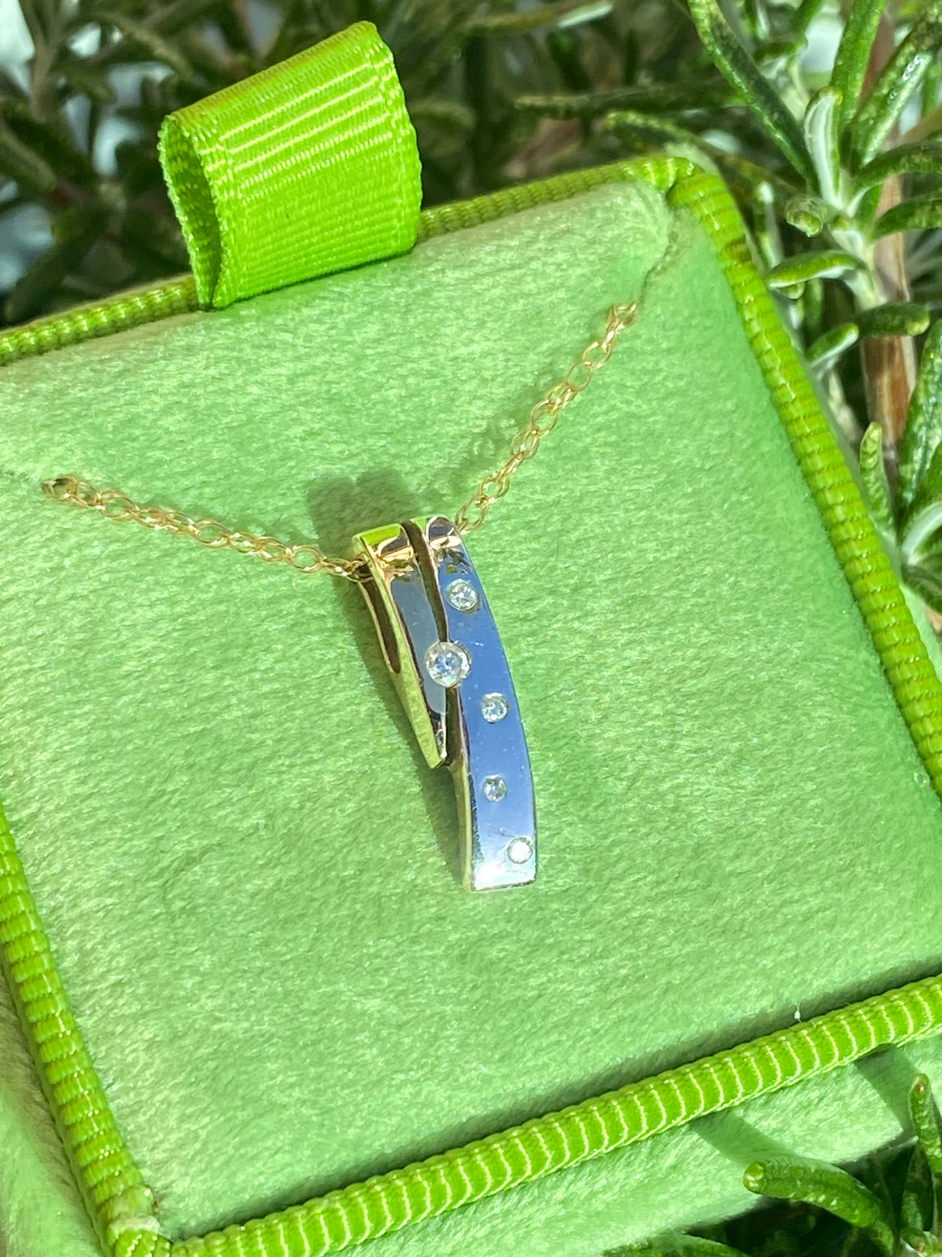 Vintage Diamond Pendant Necklace in 9ct Yellow and White  Gold