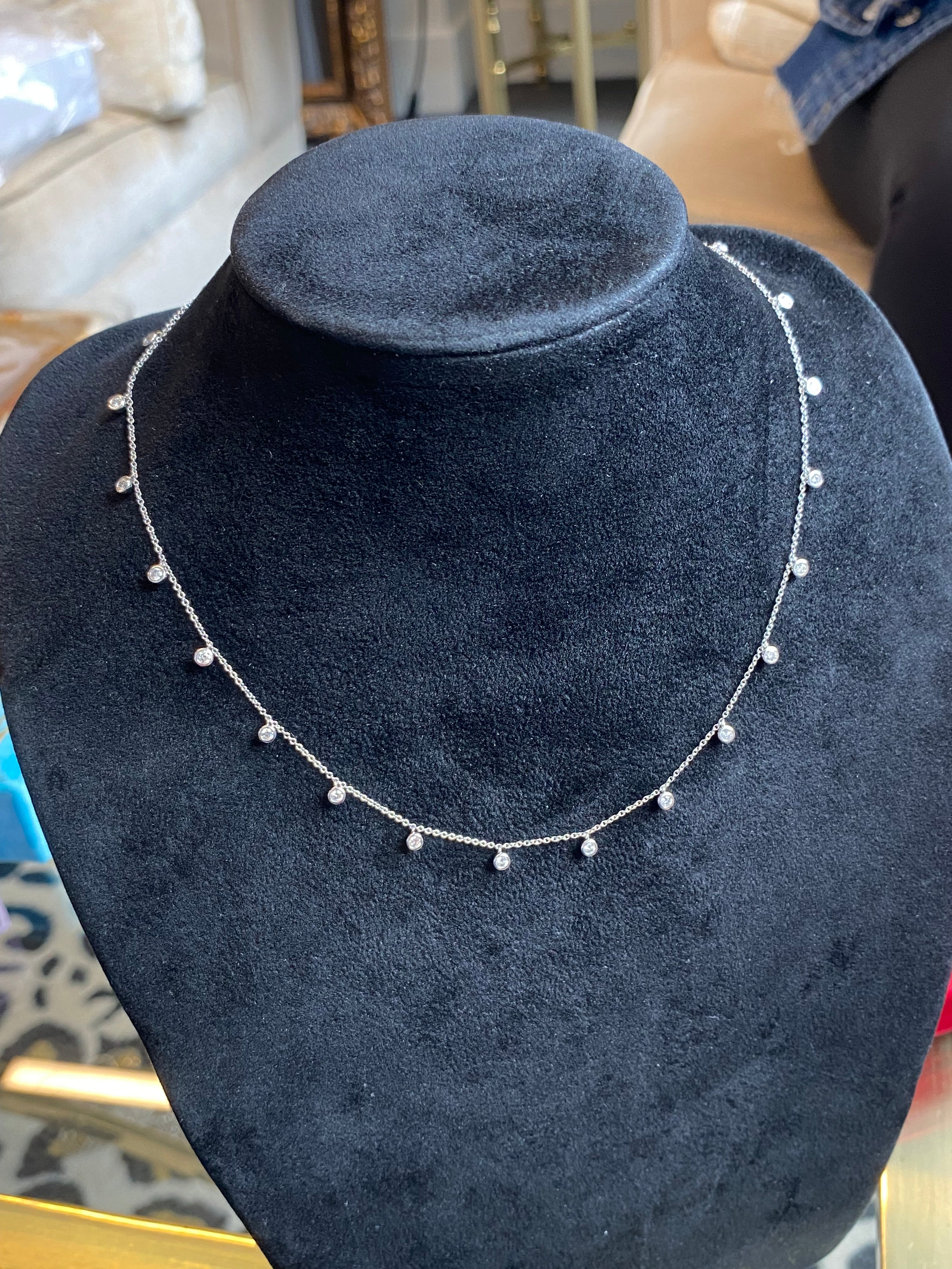 Beautiful 0.90 CTW Natural Diamond Necklace in 18ct White Gold