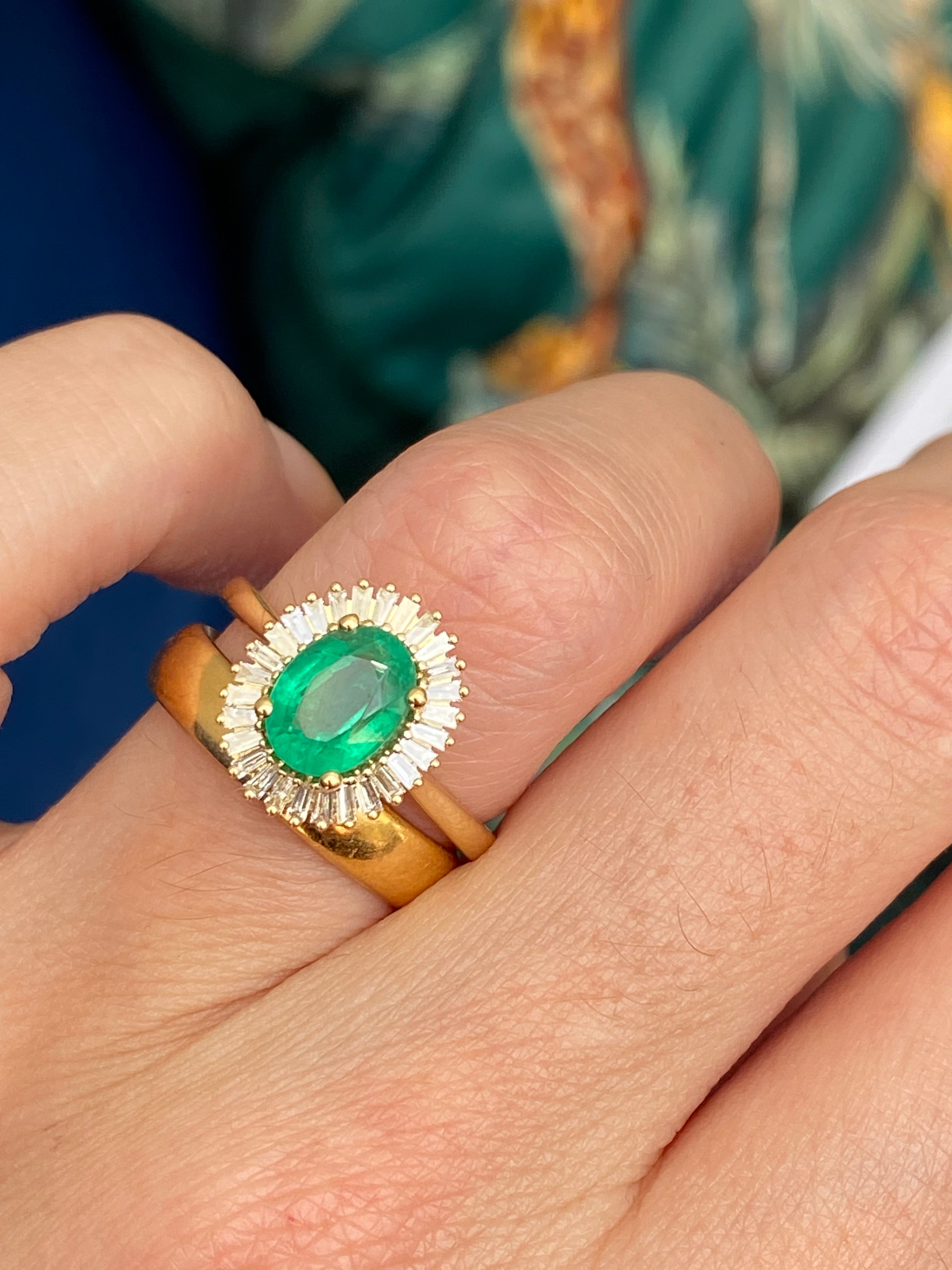 1.62 CTW Oval Cut Emerald and Natural Diamond Ballerina Ring in 18ct Yellow Gold