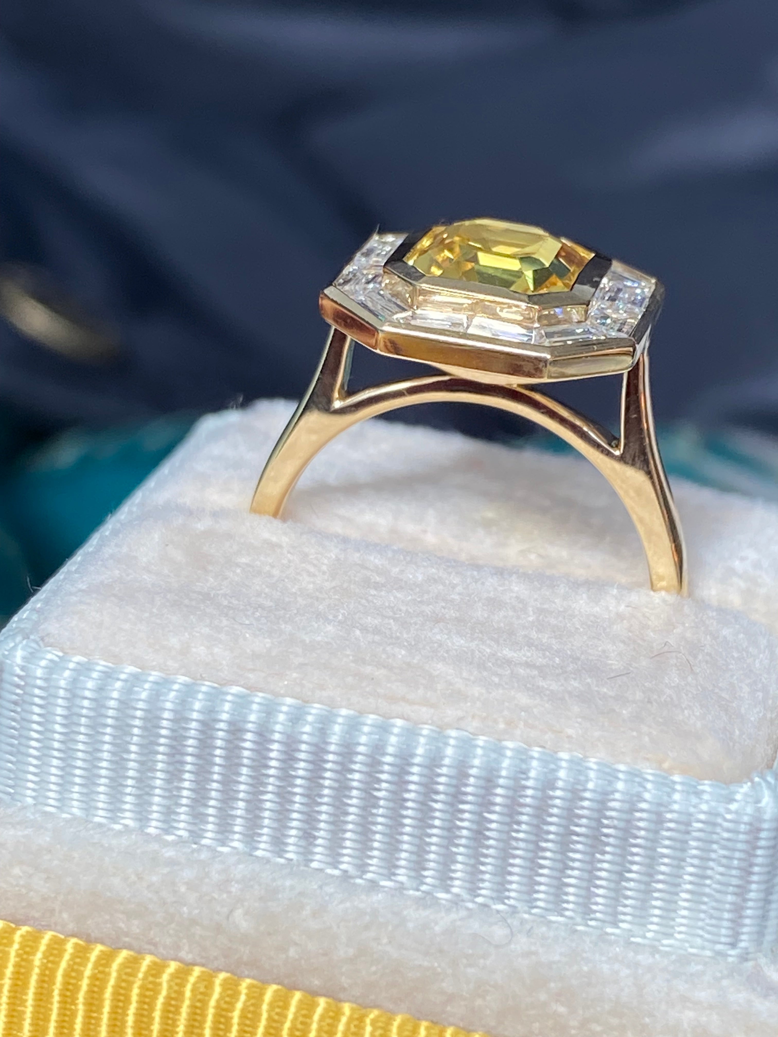 3.21 Carat Yellow Sapphire and 1.10 ctw Natural Diamond Ring in 18ct Yellow Gold