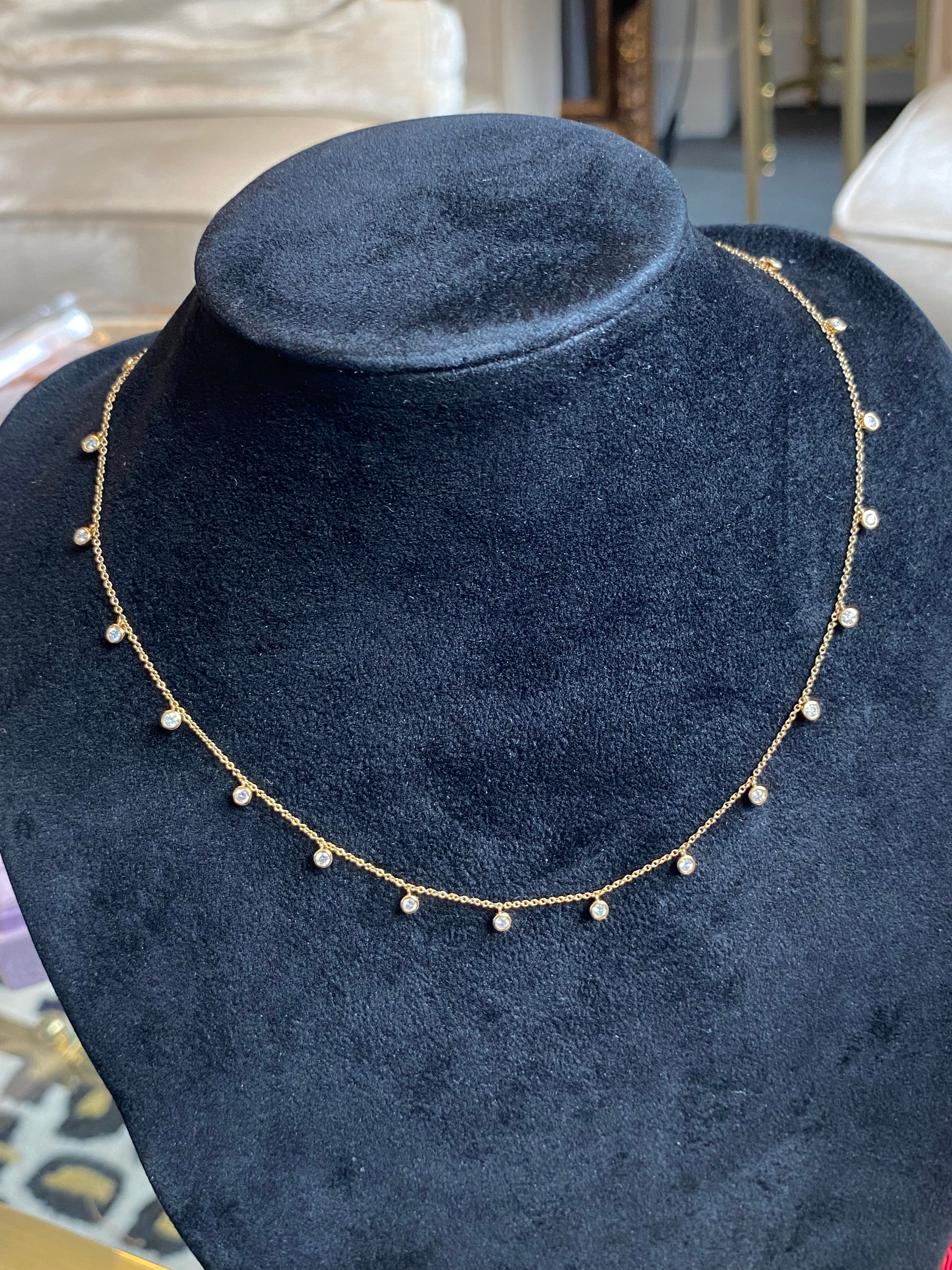 Beautiful 0.90 CTW Natural Diamond Necklace in 18ct Yellow Gold