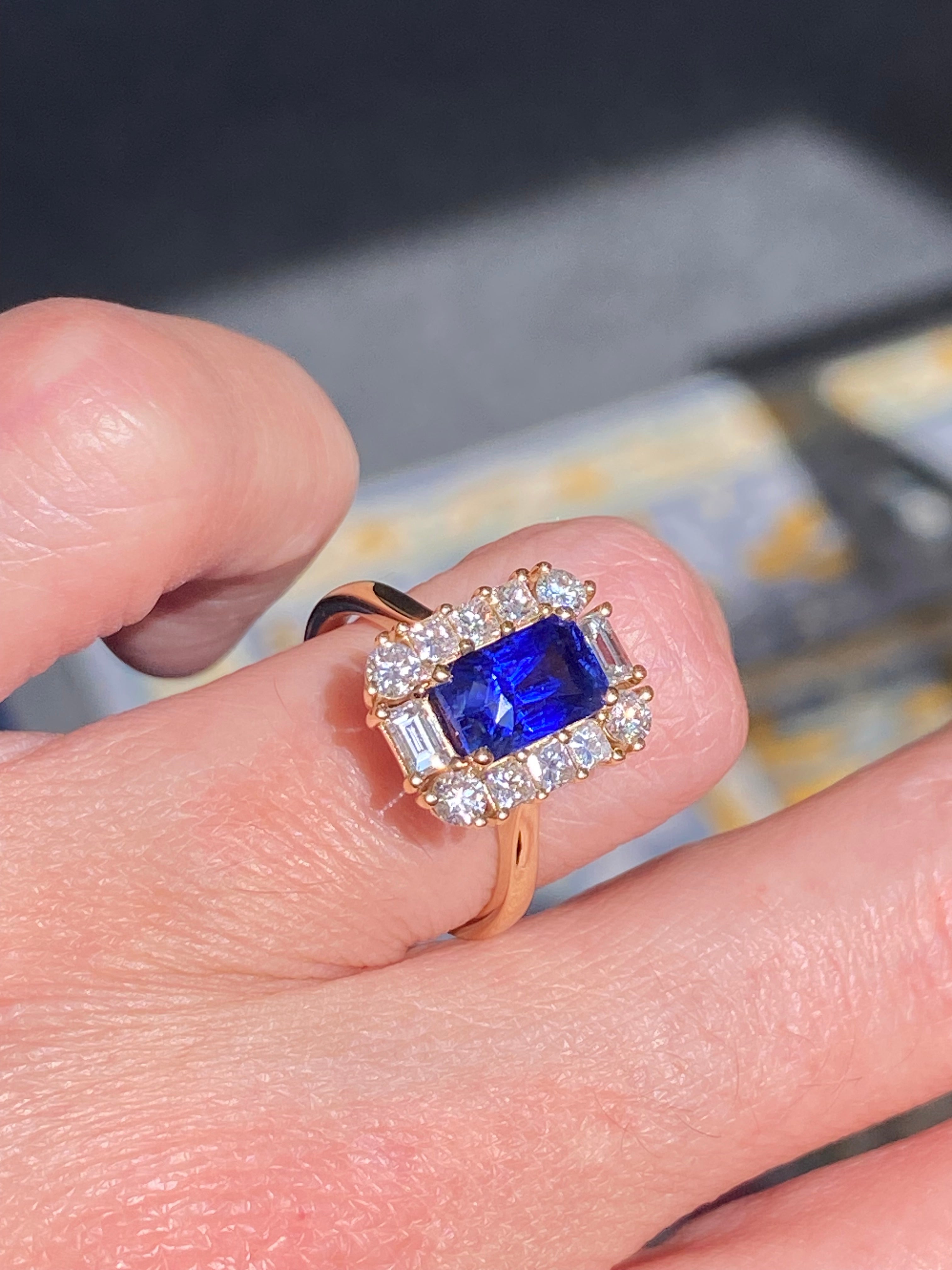 2.55 Carat Radiant Cut Ceylon Sapphire and 0.90 CTW Natural Diamond Ring in 18ct Yellow Gold
