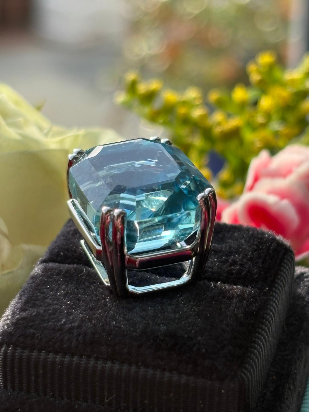 Certified 31.86 Carat Aquamarine Pendant in Platinum