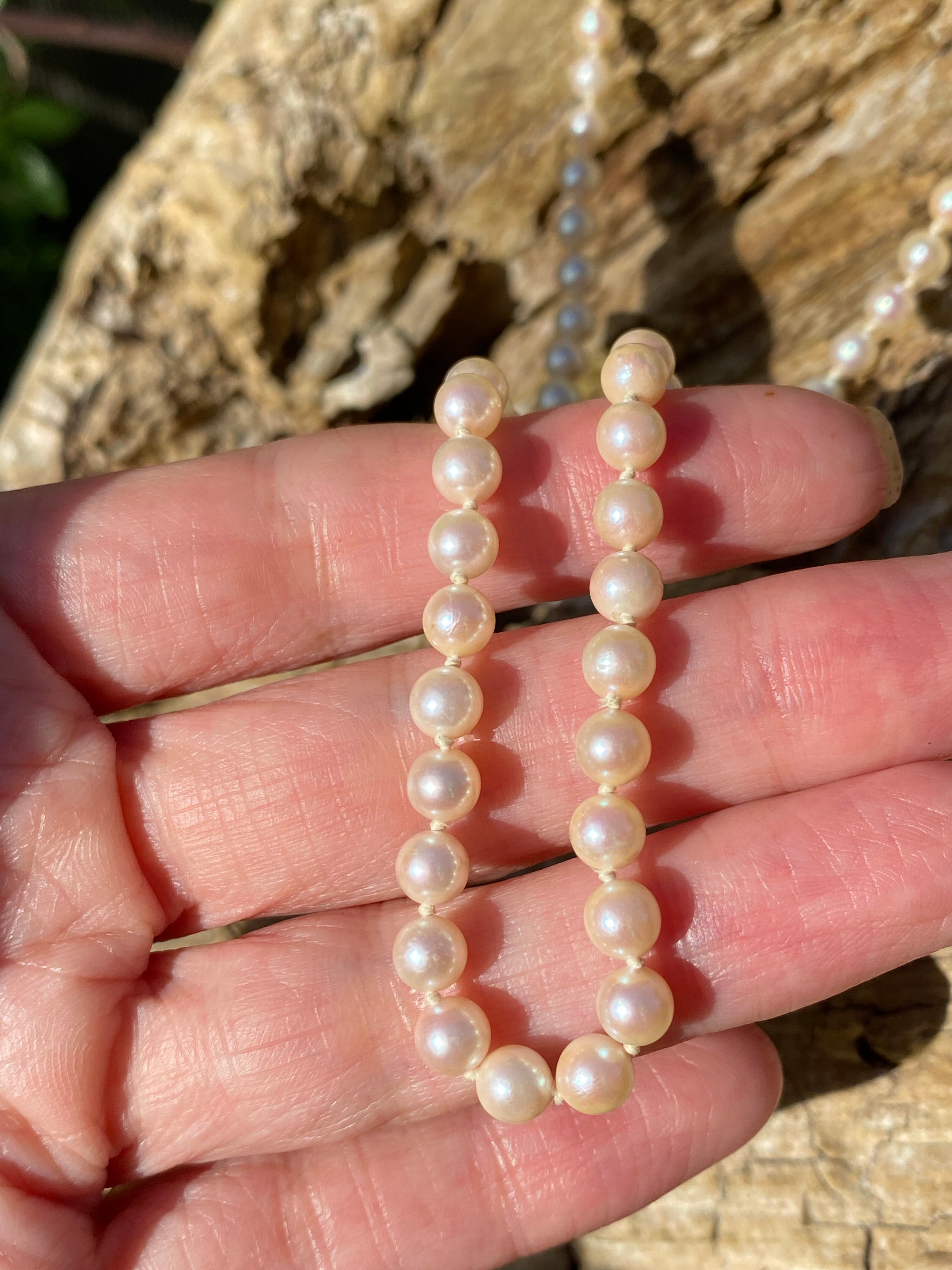 Vintage Cultured Akoya Pearl Necklace with 9ct Gold Clasp