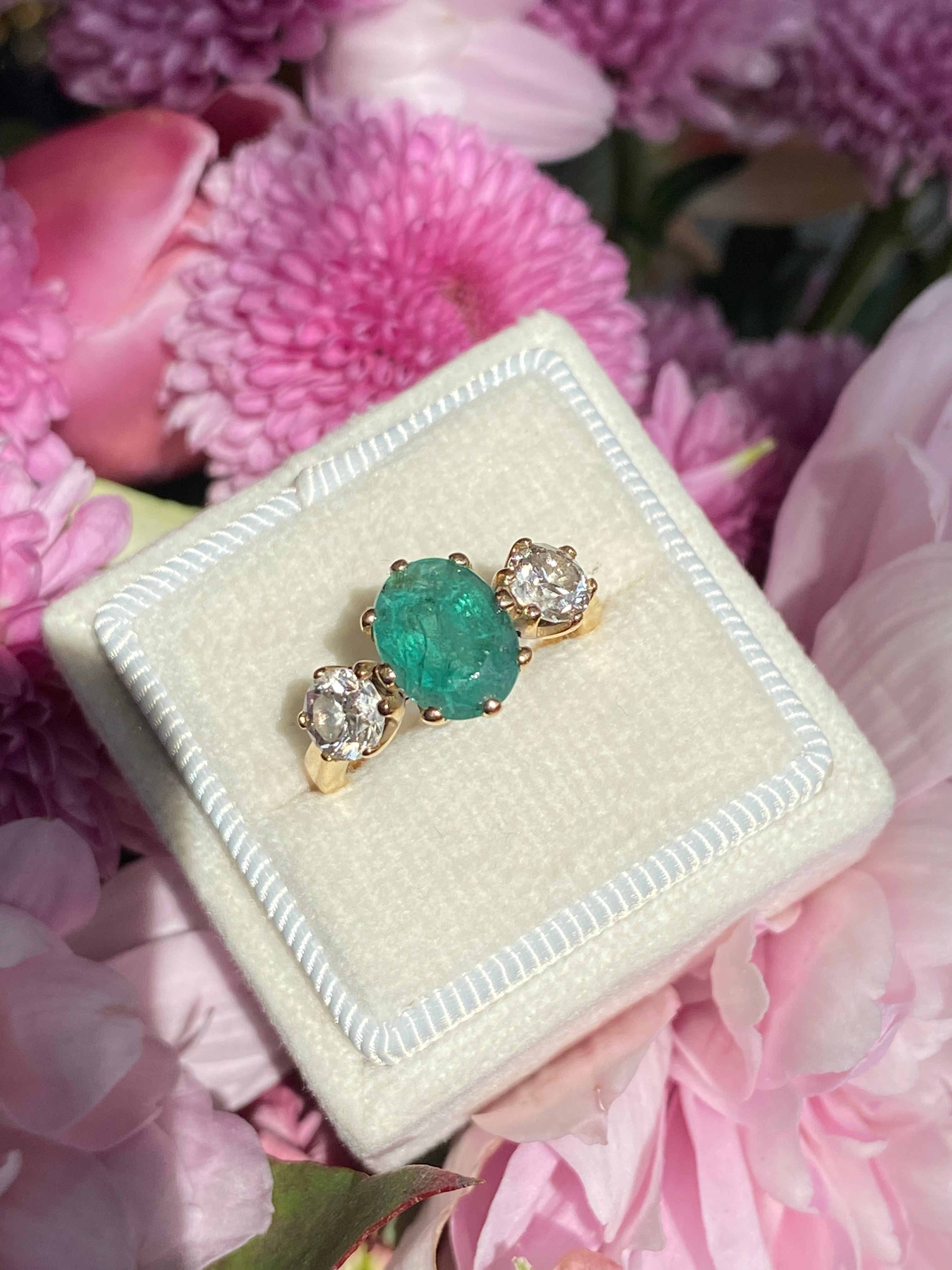 Vintage 2.15 Carat Emerald and Natural Diamond Ring in 18ct Yellow Gold