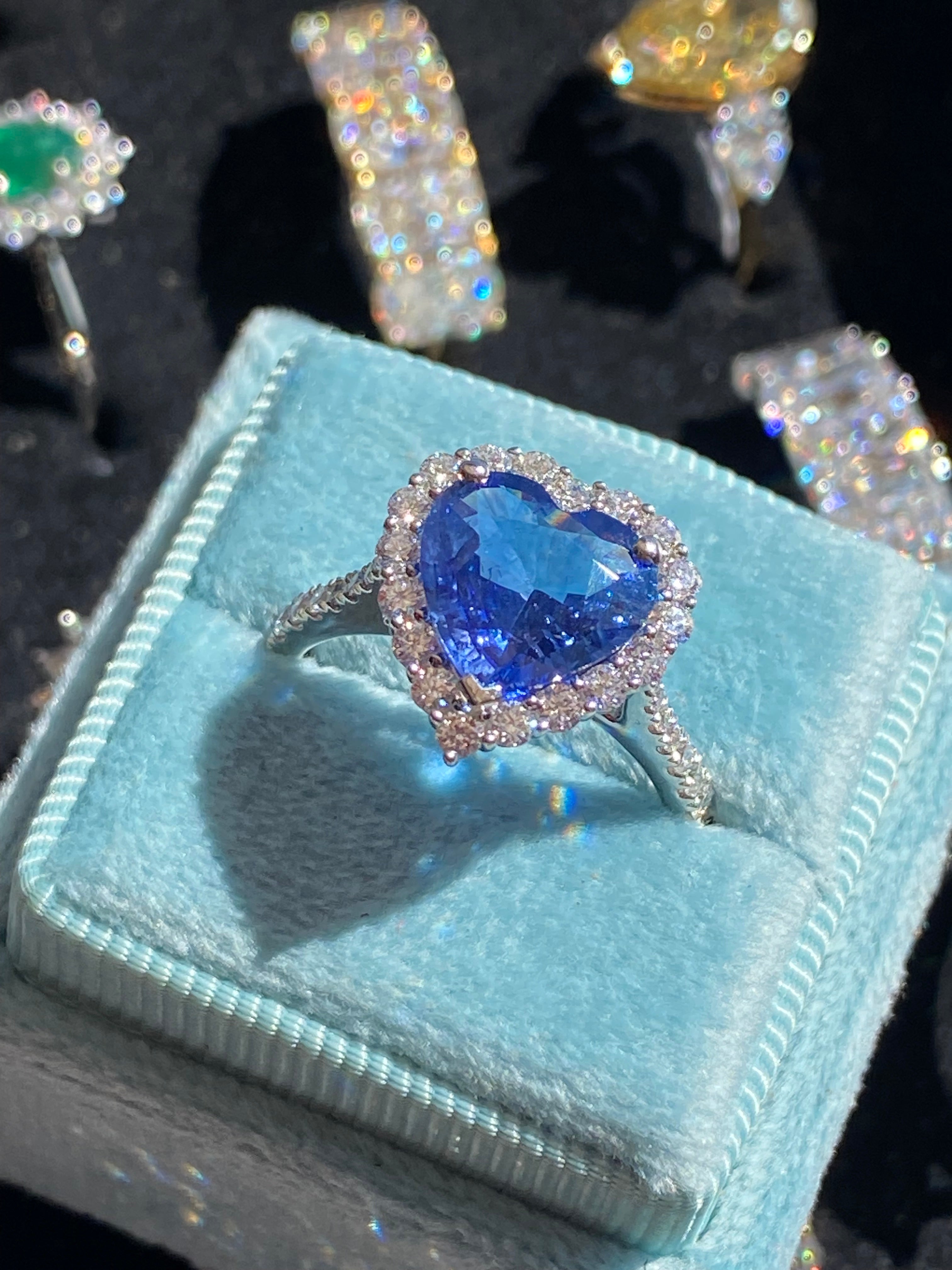 2.56 Carat Heart Shape Ceylon Sapphire and Natural Diamond Halo Ring in Platinum