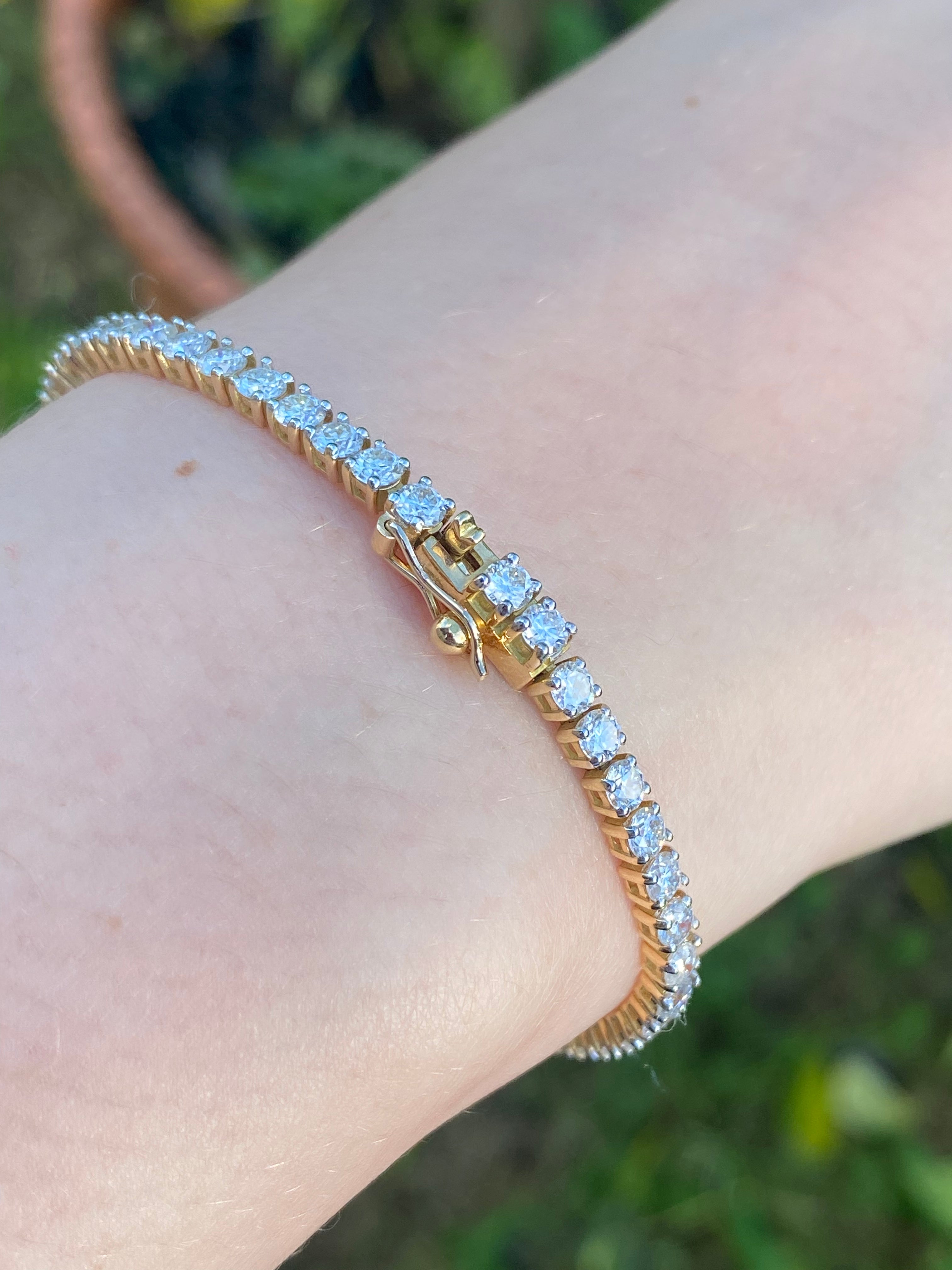 5.50 CTW Moissanite Tennis Bracelet in Sterling Silver