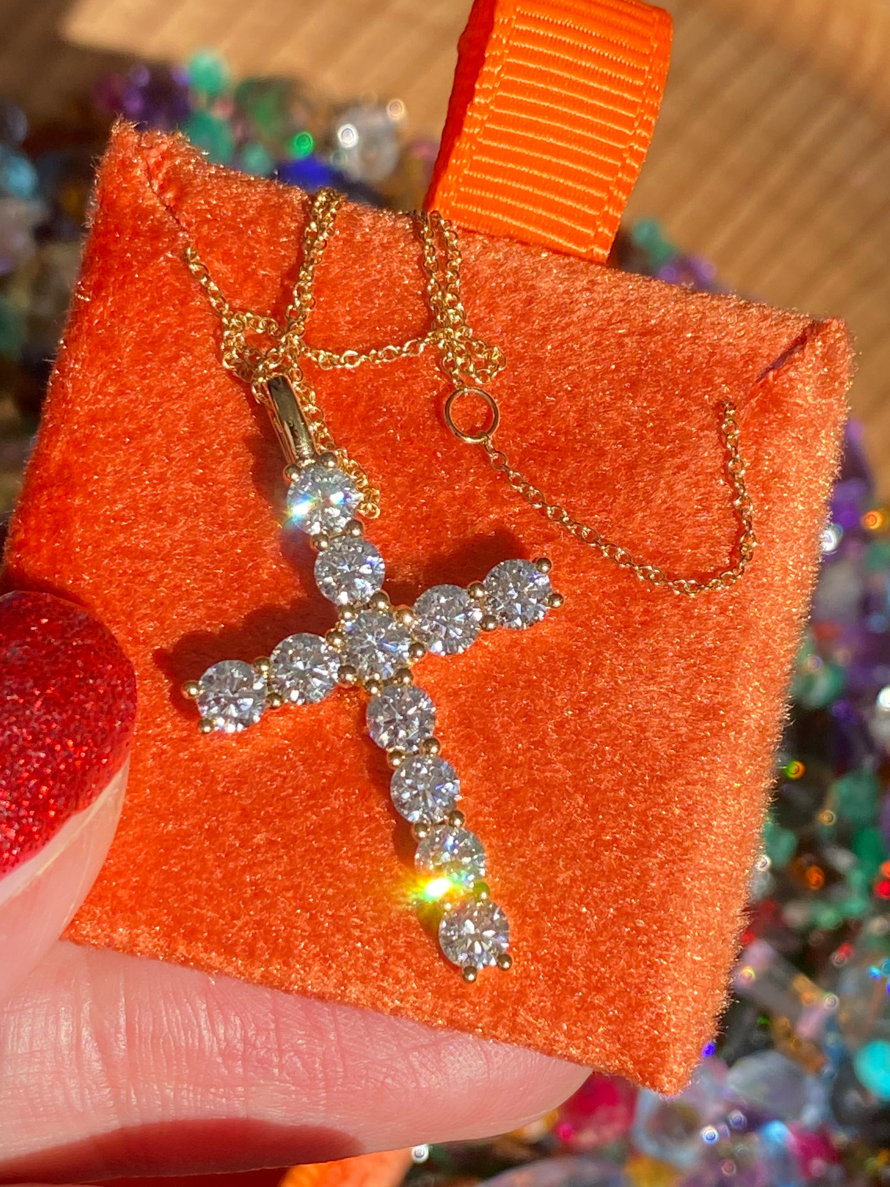 2.00 CTW Natural Diamond Cross in 18ct Yellow Gold