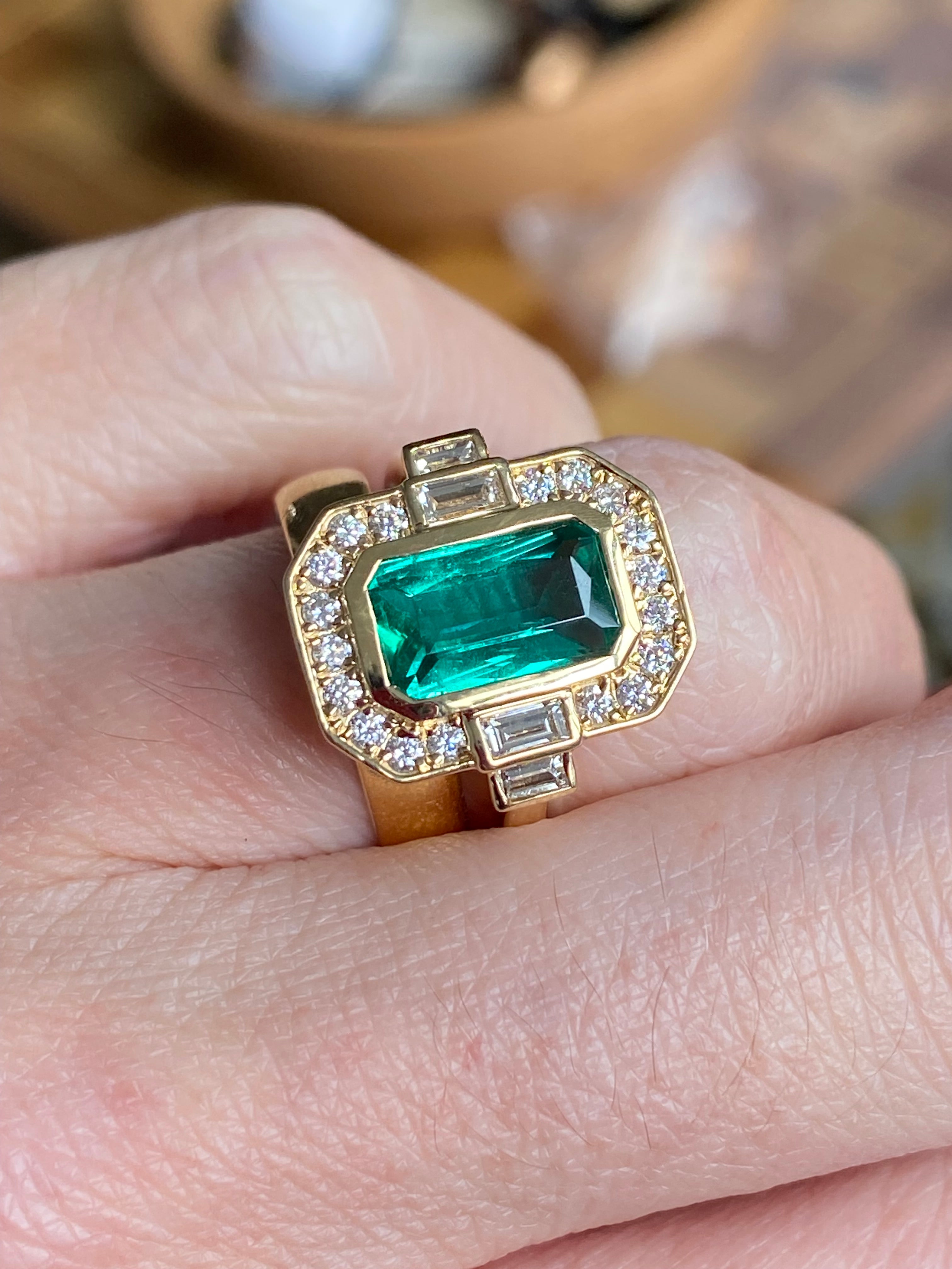 2.05 Carat Emerald and 0.58ctw Natural Diamond Ring in 18ct Yellow Gold