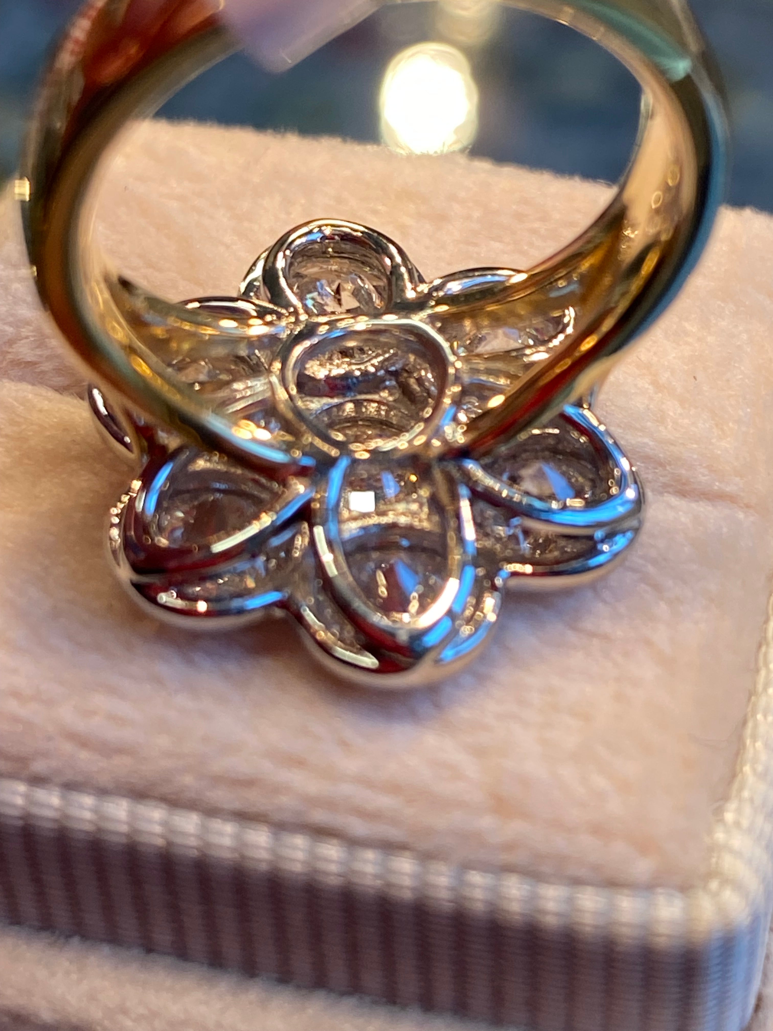 Vintage 4.07 CTW Natural Diamond Daisy Cluster Ring in Platinum and 18ct Yellow Gold