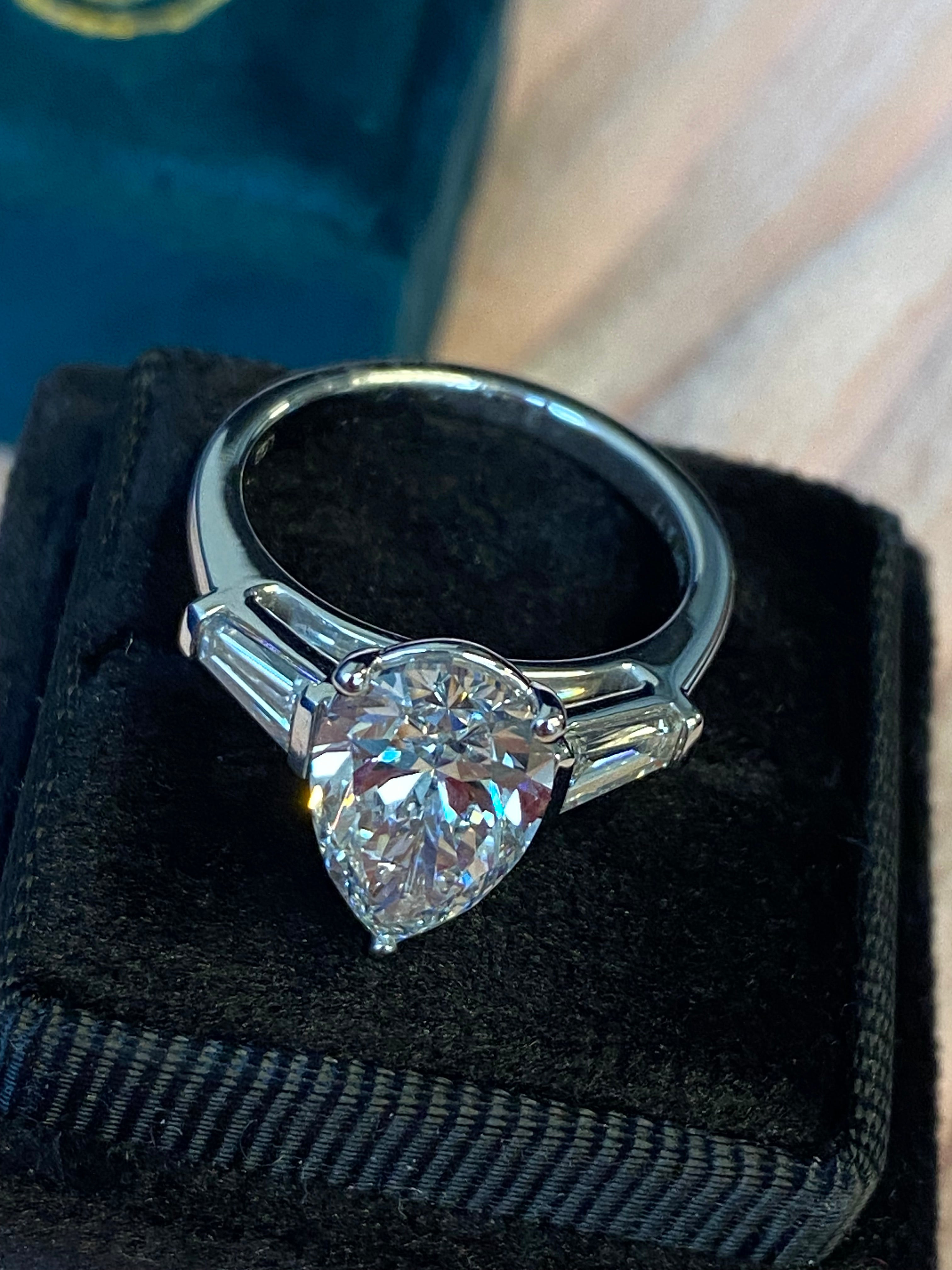 3.77 CTW Pear Cut D Colour VS1 Lab Diamond Engagement Ring in Platinum